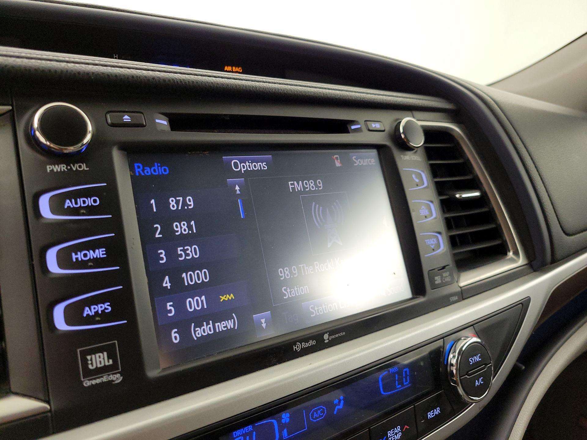 Thumbnail: 2014 Toyota Highlander - 15