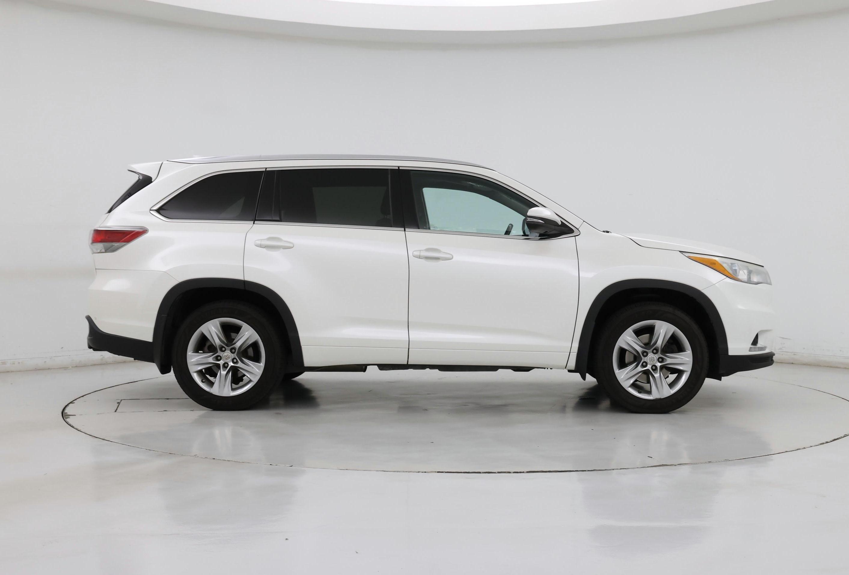 Thumbnail: 2014 Toyota Highlander - 7