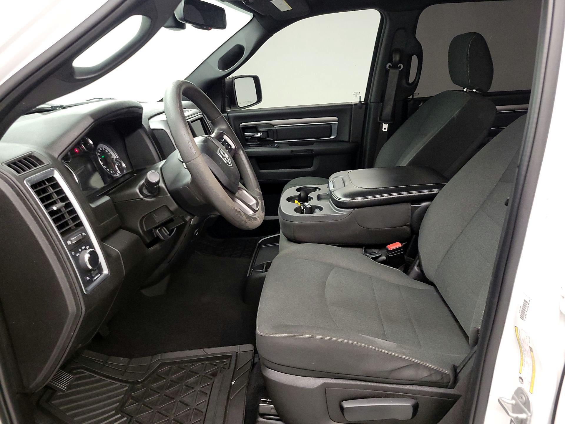 Thumbnail: 2022 RAM 1500 Classic - 11