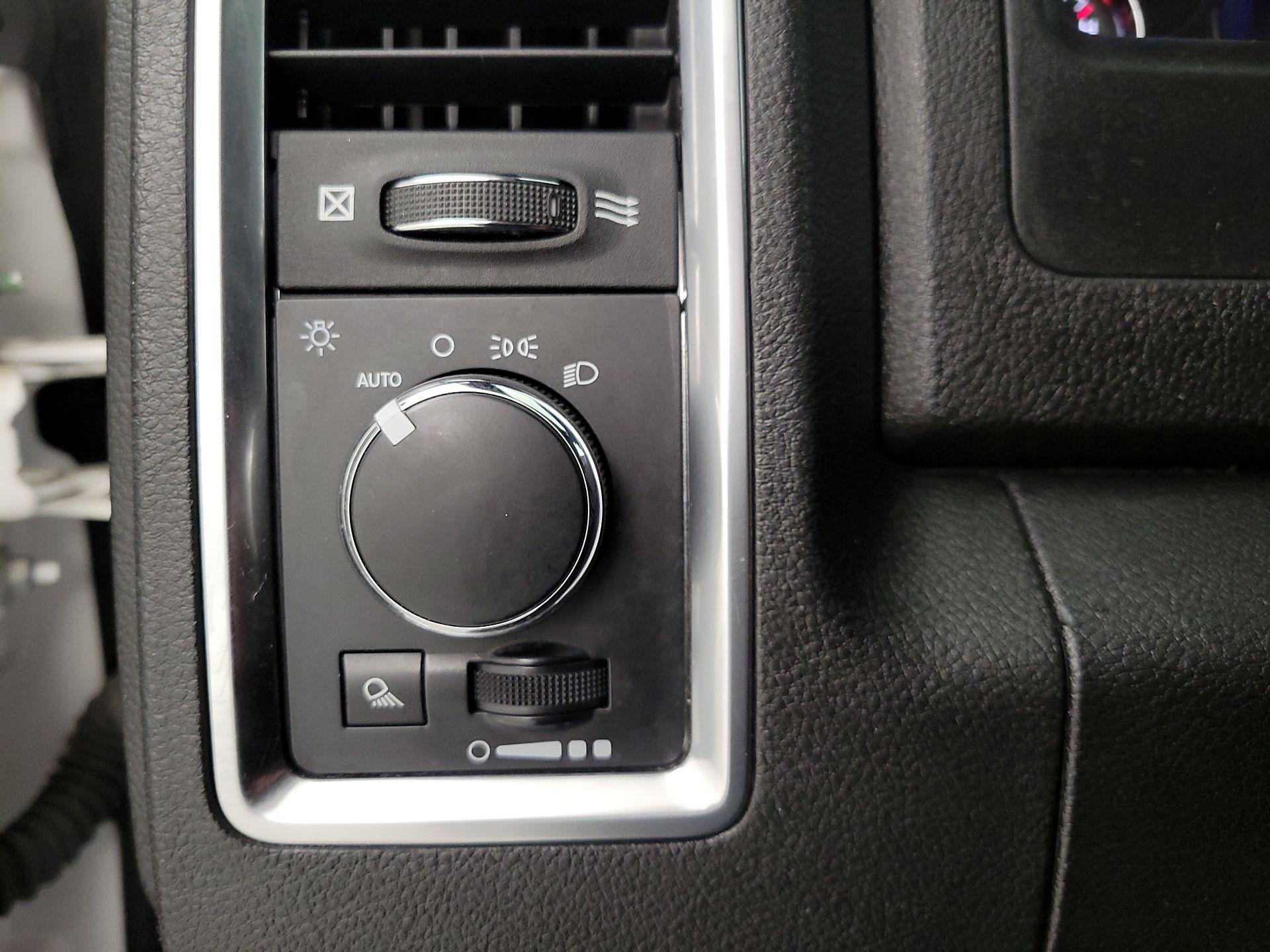 Thumbnail: 2022 RAM 1500 Classic - 13