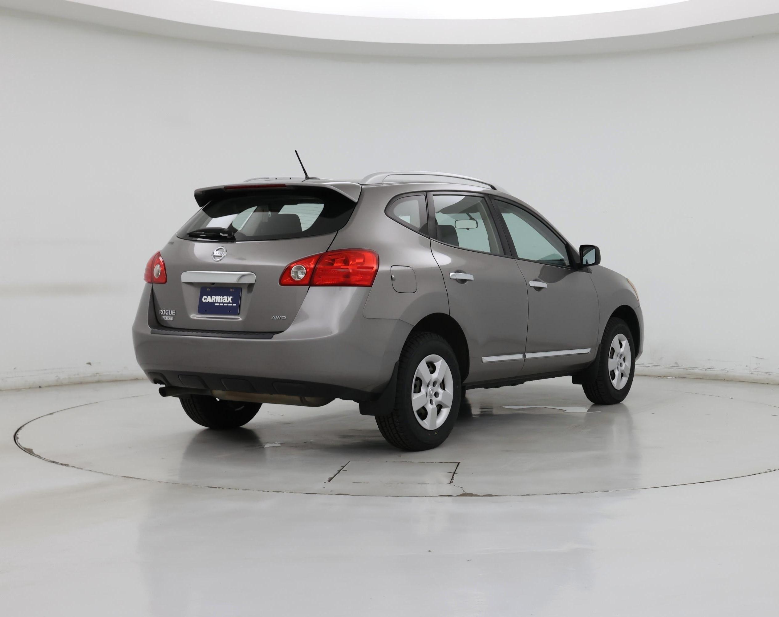 Thumbnail: 2015 Nissan Rogue - 8