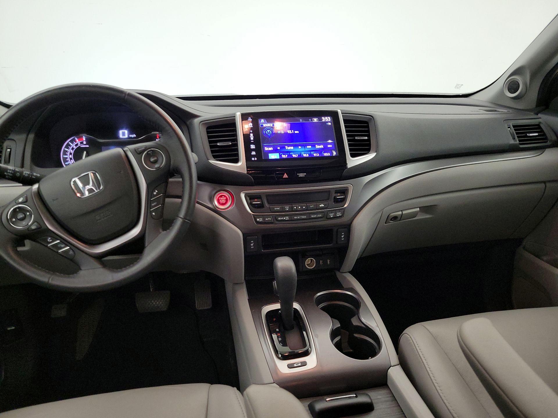 Thumbnail: 2018 Honda Pilot - 9
