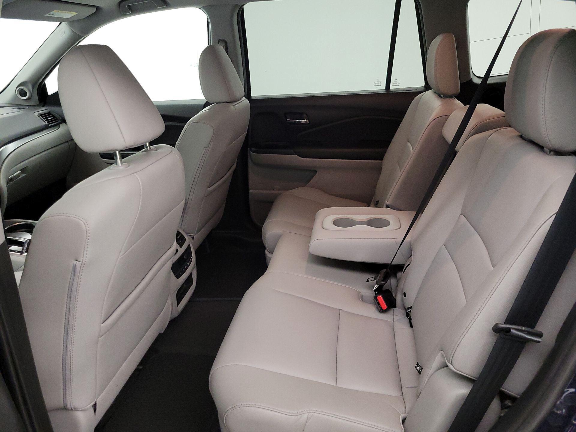 Thumbnail: 2018 Honda Pilot - 20