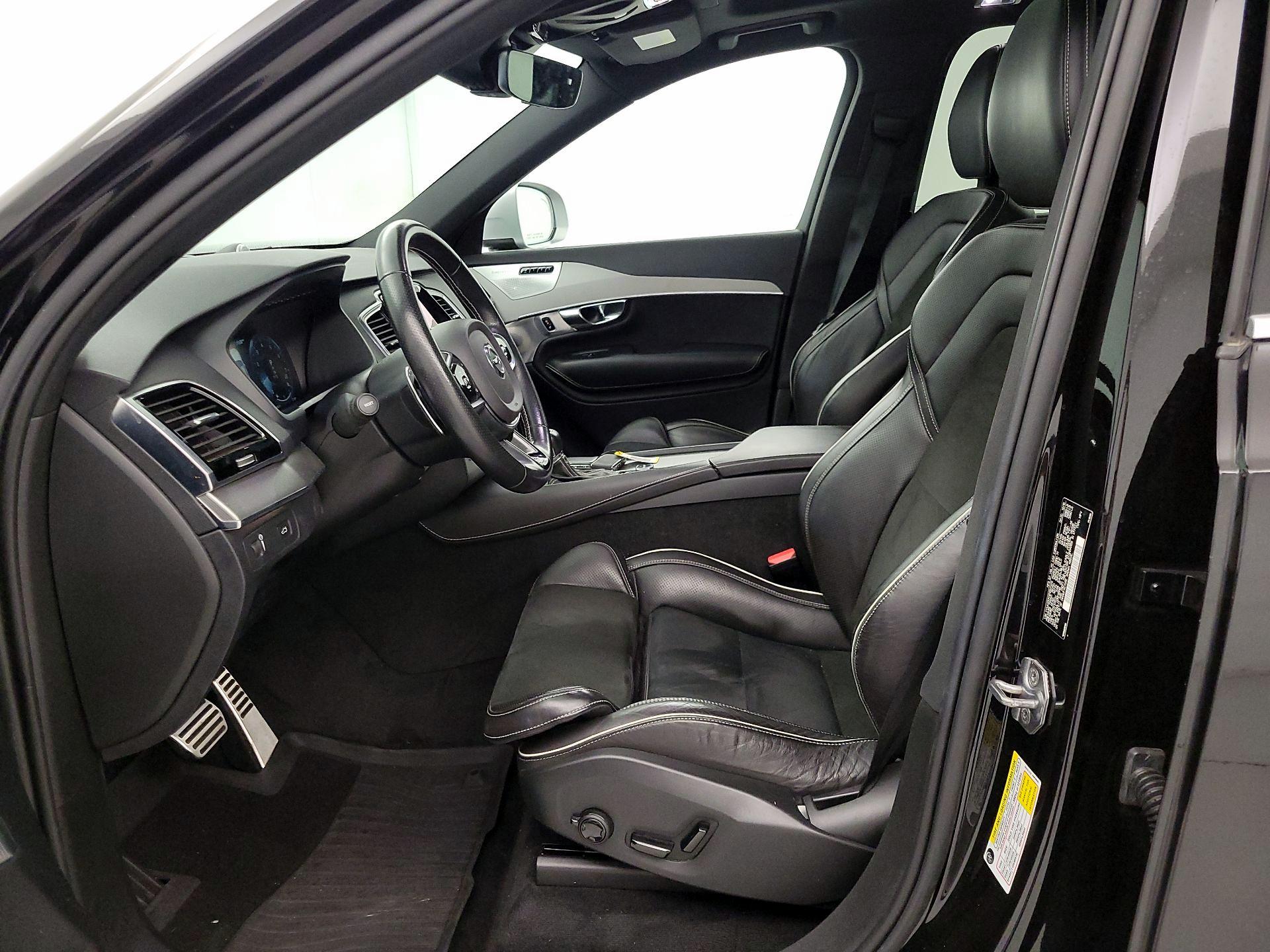 Thumbnail: 2016 Volvo XC90 - 11