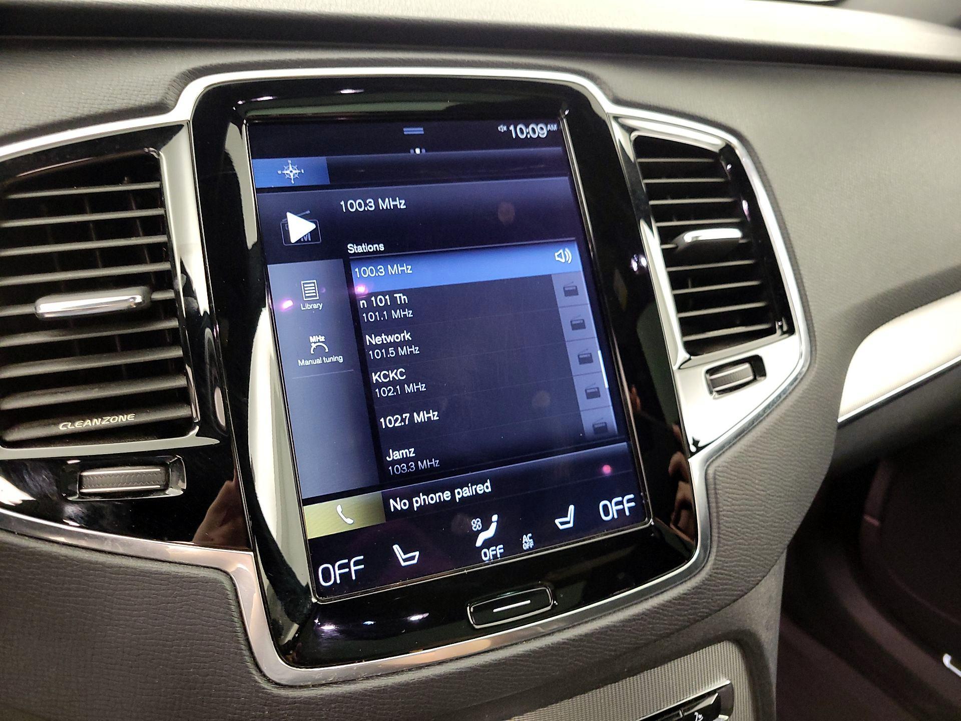 Thumbnail: 2016 Volvo XC90 - 16