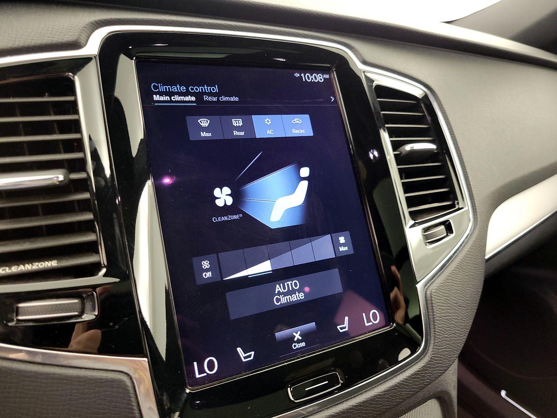 Thumbnail: 2016 Volvo XC90 - 17