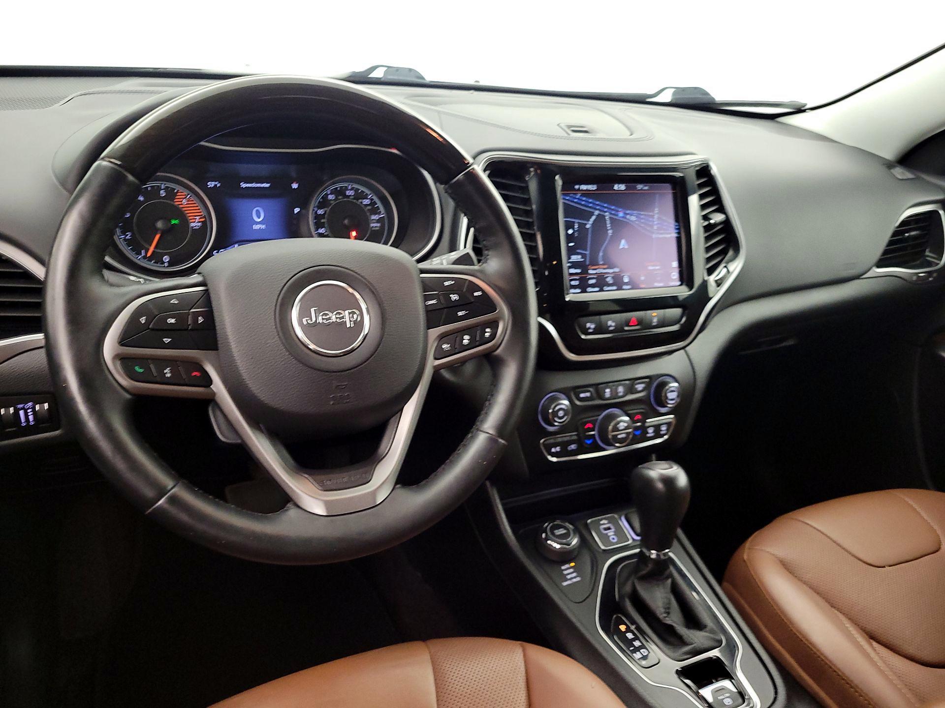 Thumbnail: 2019 Jeep Cherokee - 9