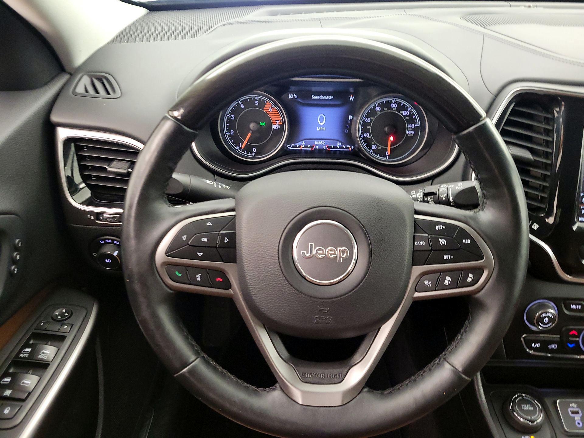 Thumbnail: 2019 Jeep Cherokee - 10