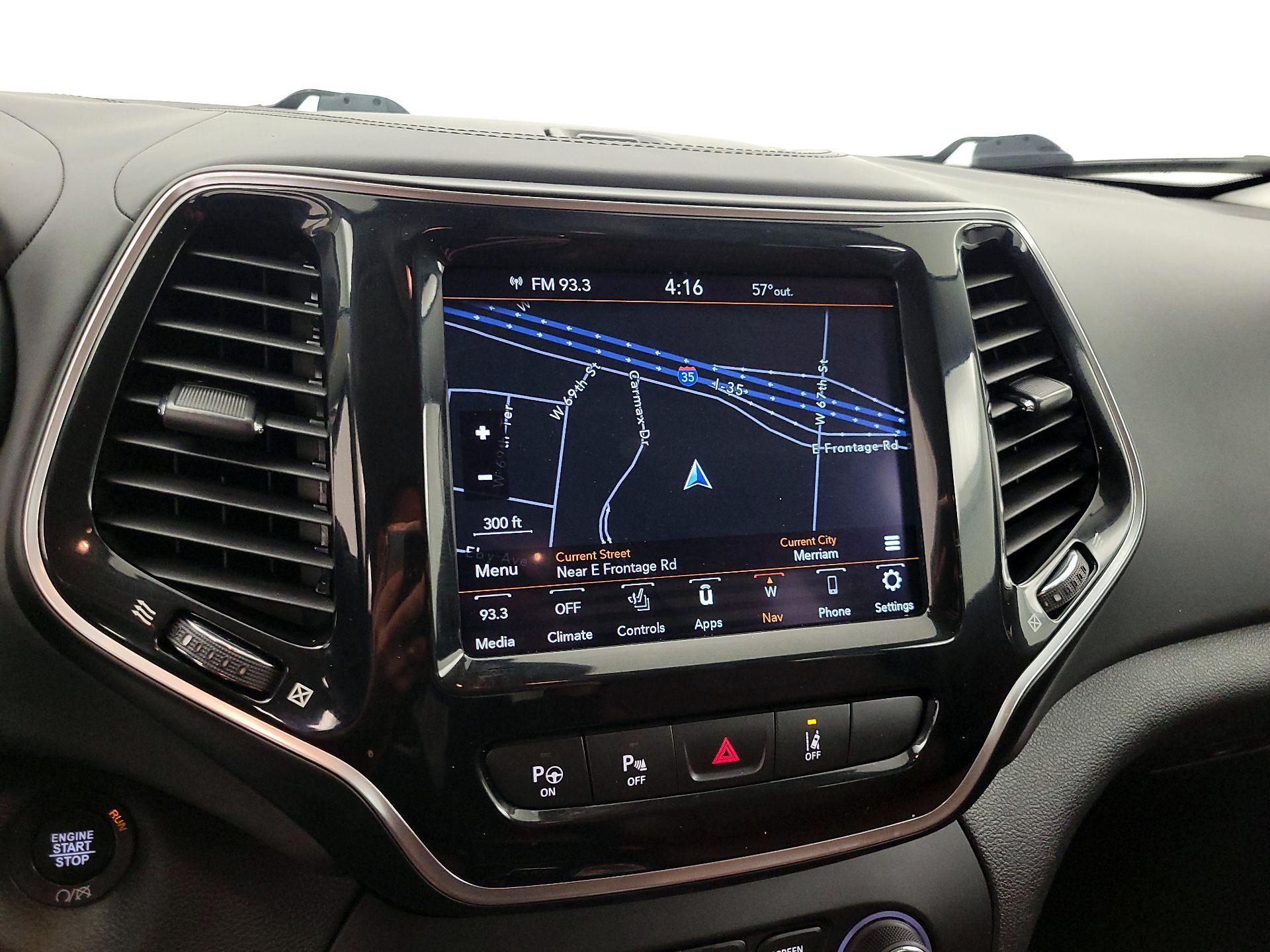Thumbnail: 2019 Jeep Cherokee - 14