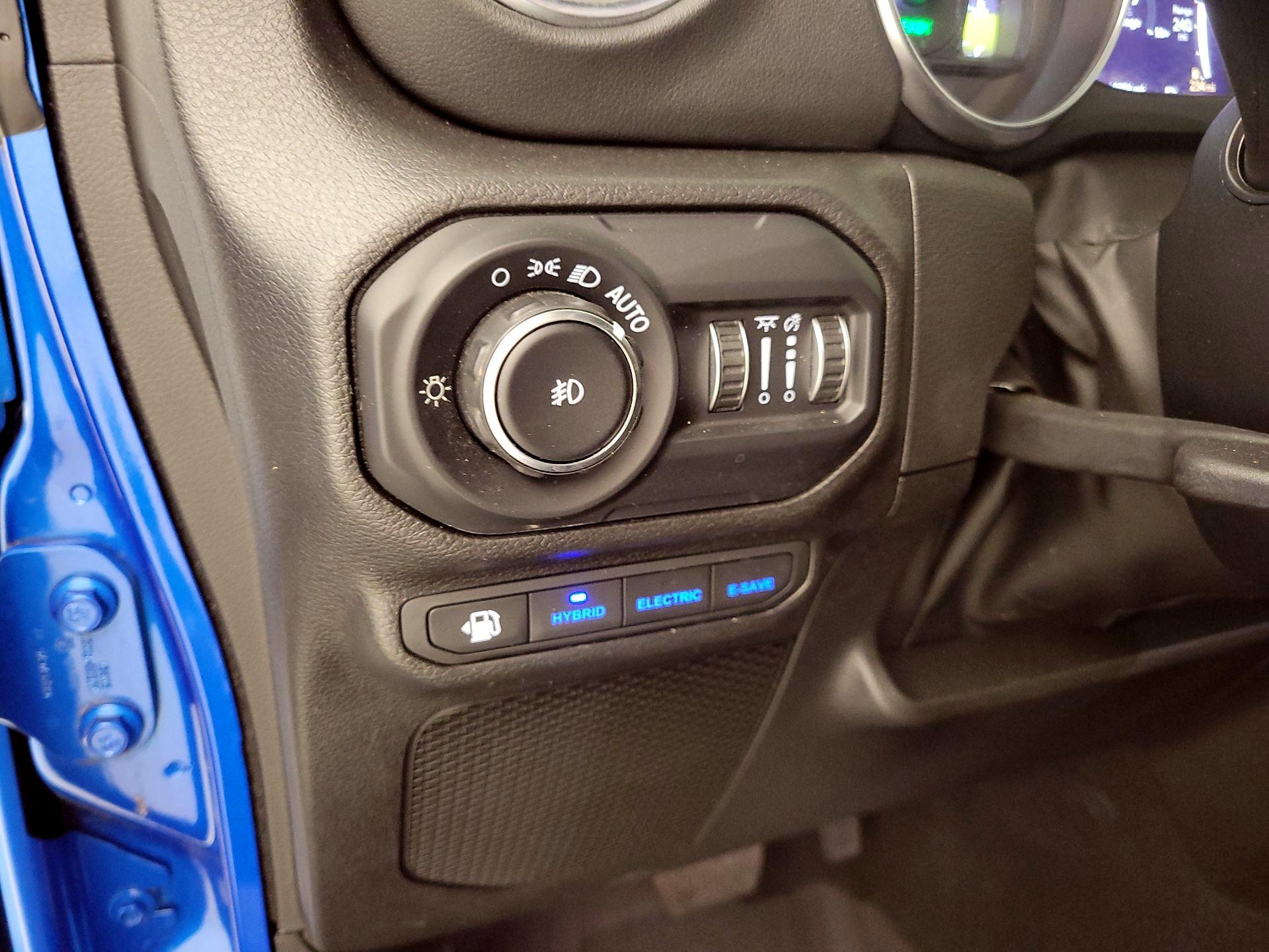 Thumbnail: 2022 Jeep Wrangler - 13
