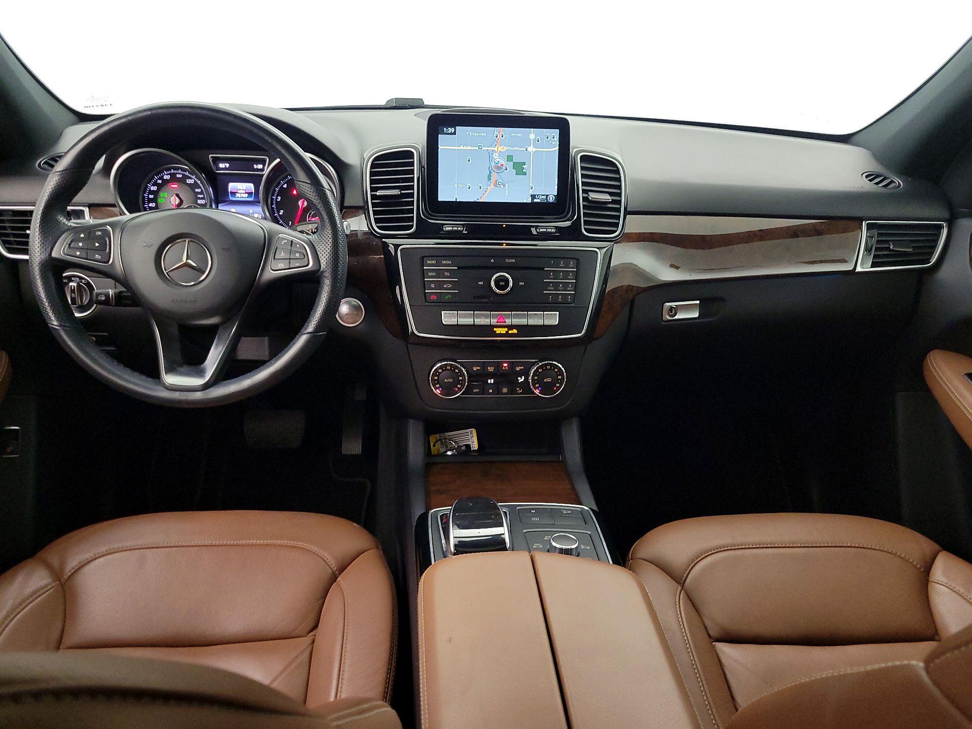 Thumbnail: 2016 Mercedes-Benz GLE - 9