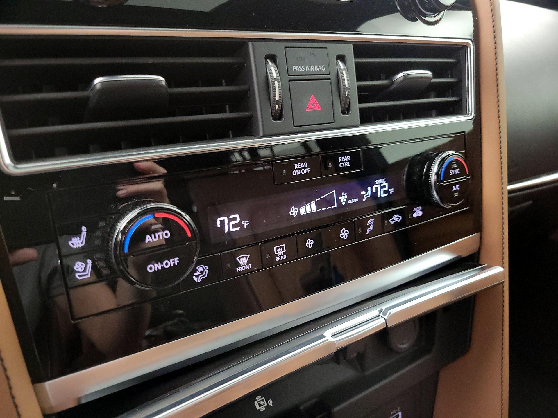 Thumbnail: 2023 INFINITI QX80 - 16