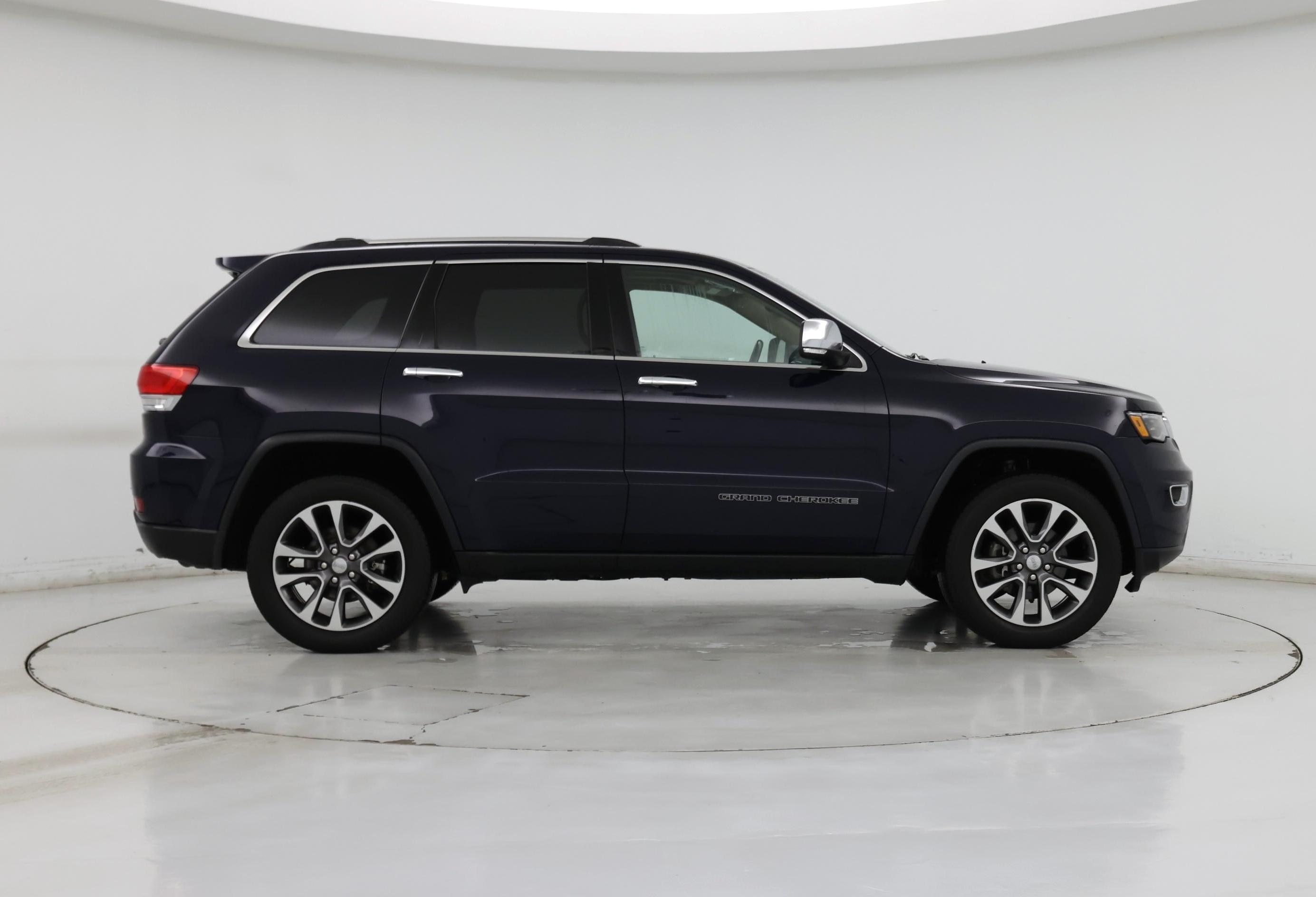 Thumbnail: 2018 Jeep Grand Cherokee - 7