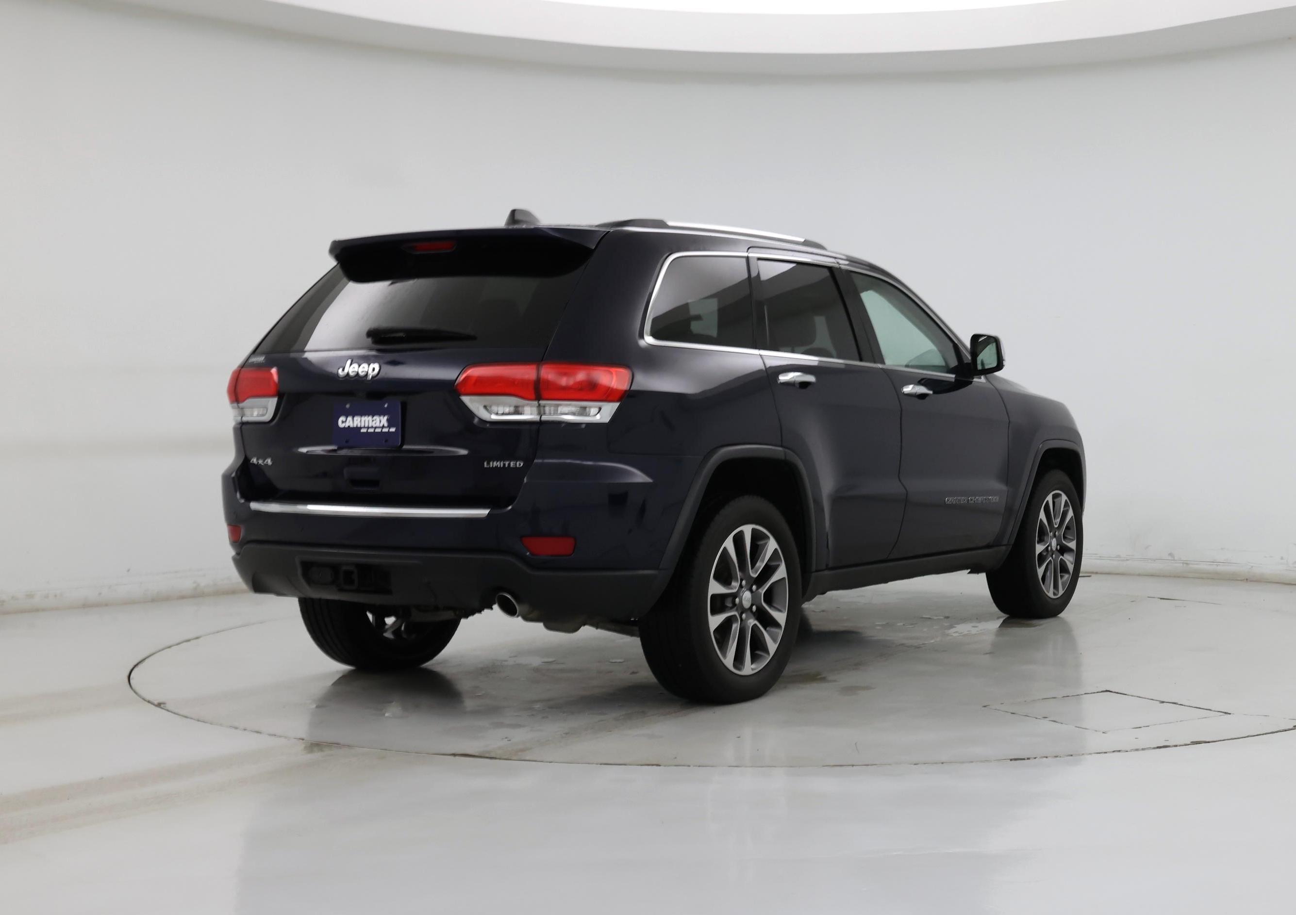 Thumbnail: 2018 Jeep Grand Cherokee - 8