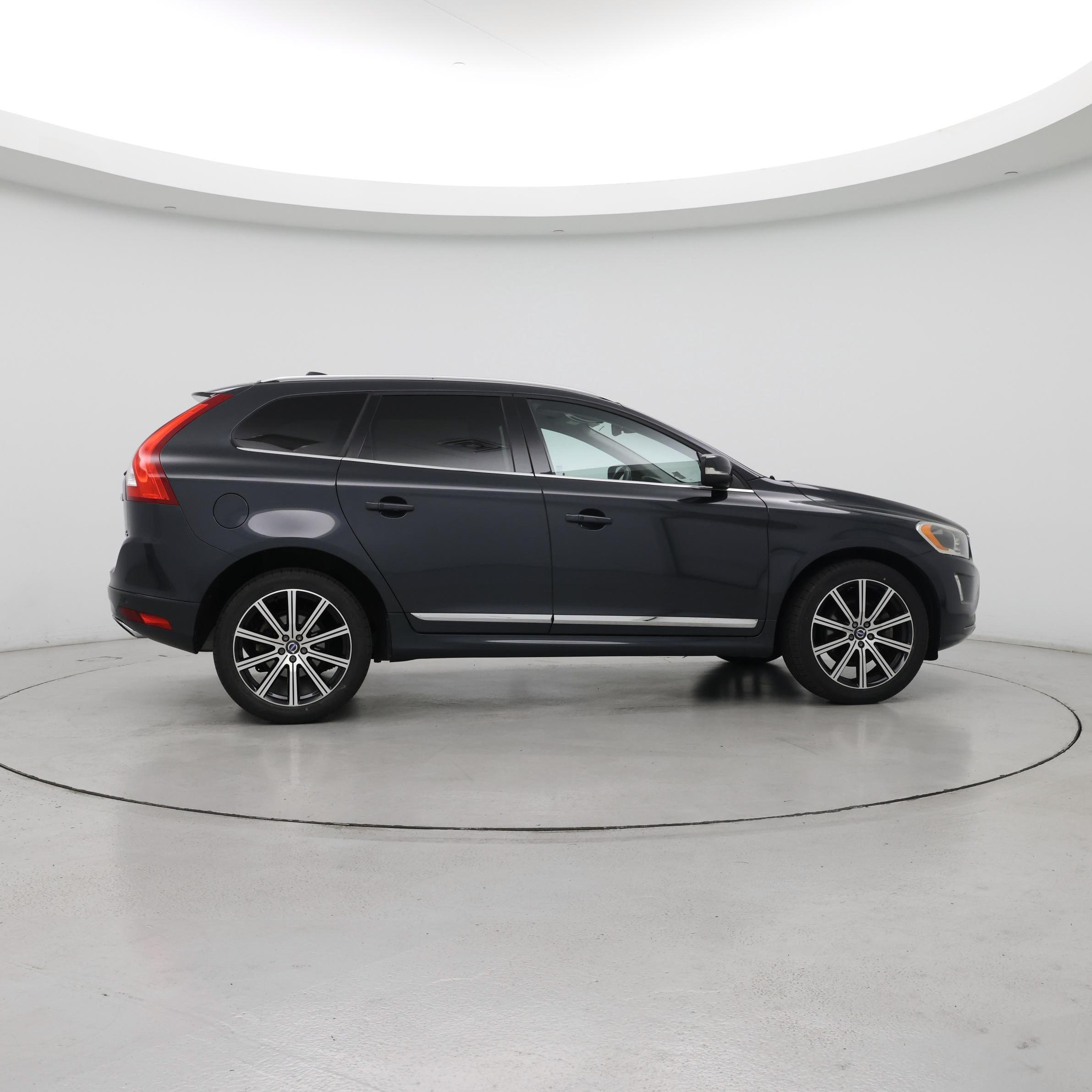 Thumbnail: 2016 Volvo XC60 - 7