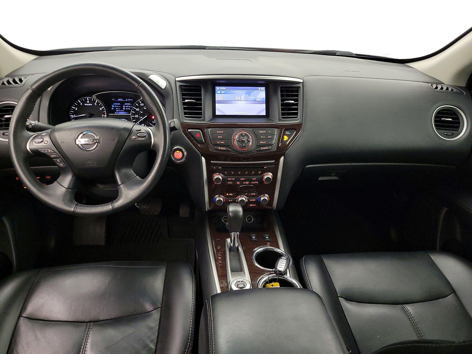 Thumbnail: 2015 Nissan Pathfinder - 9