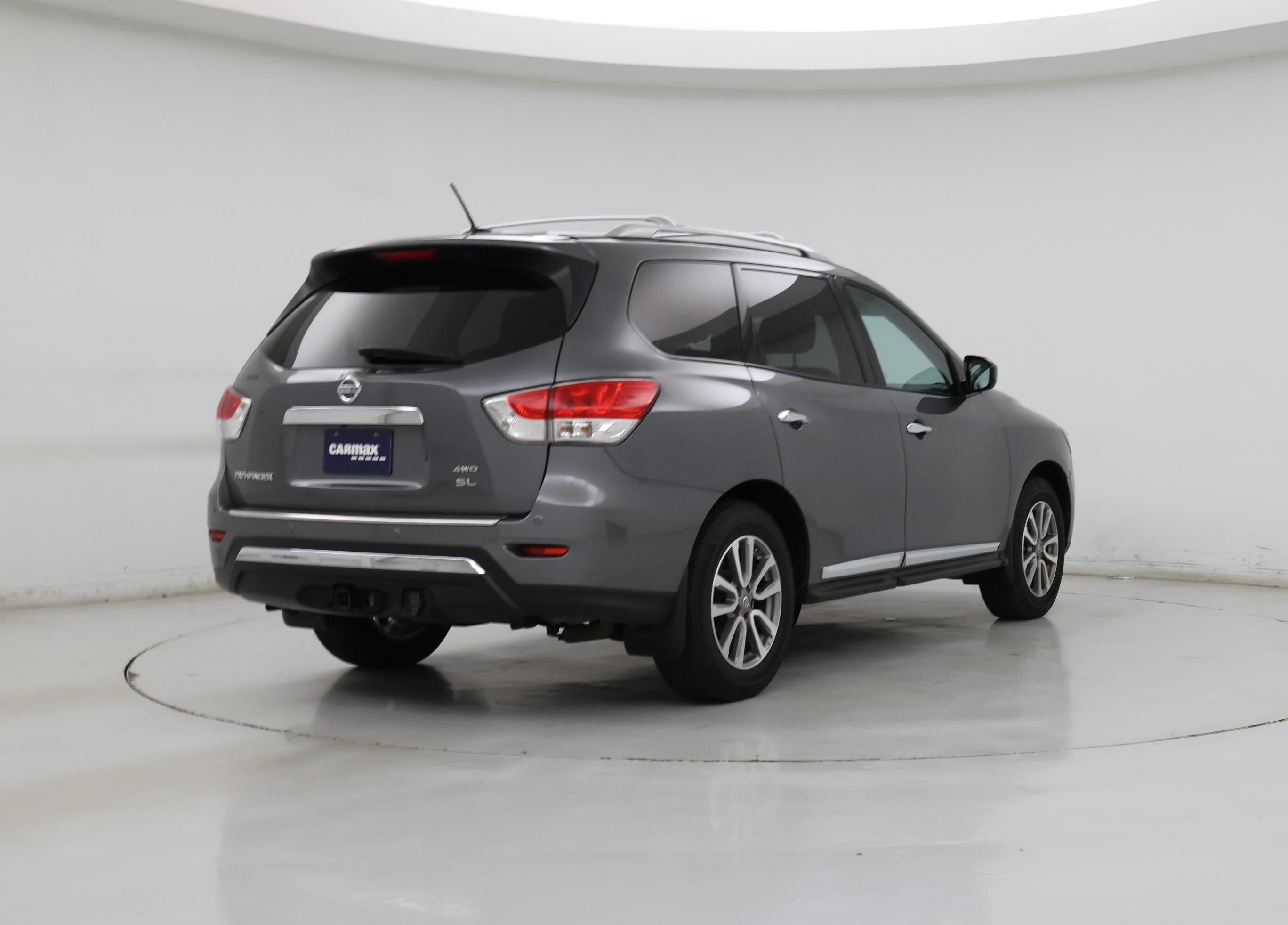 Thumbnail: 2015 Nissan Pathfinder - 8
