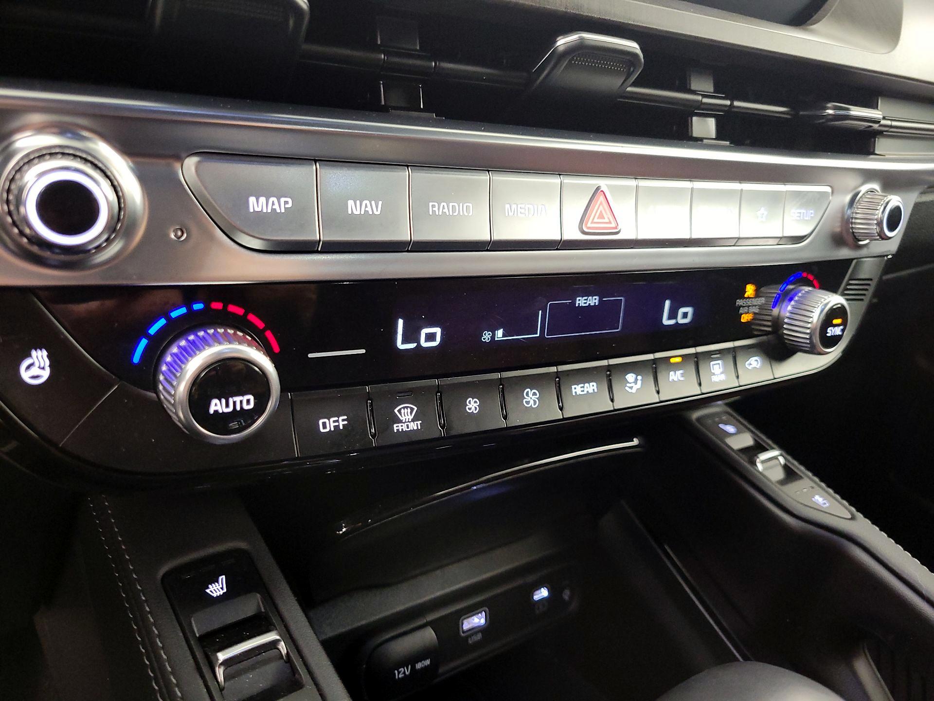 Thumbnail: 2024 Kia Telluride - 17