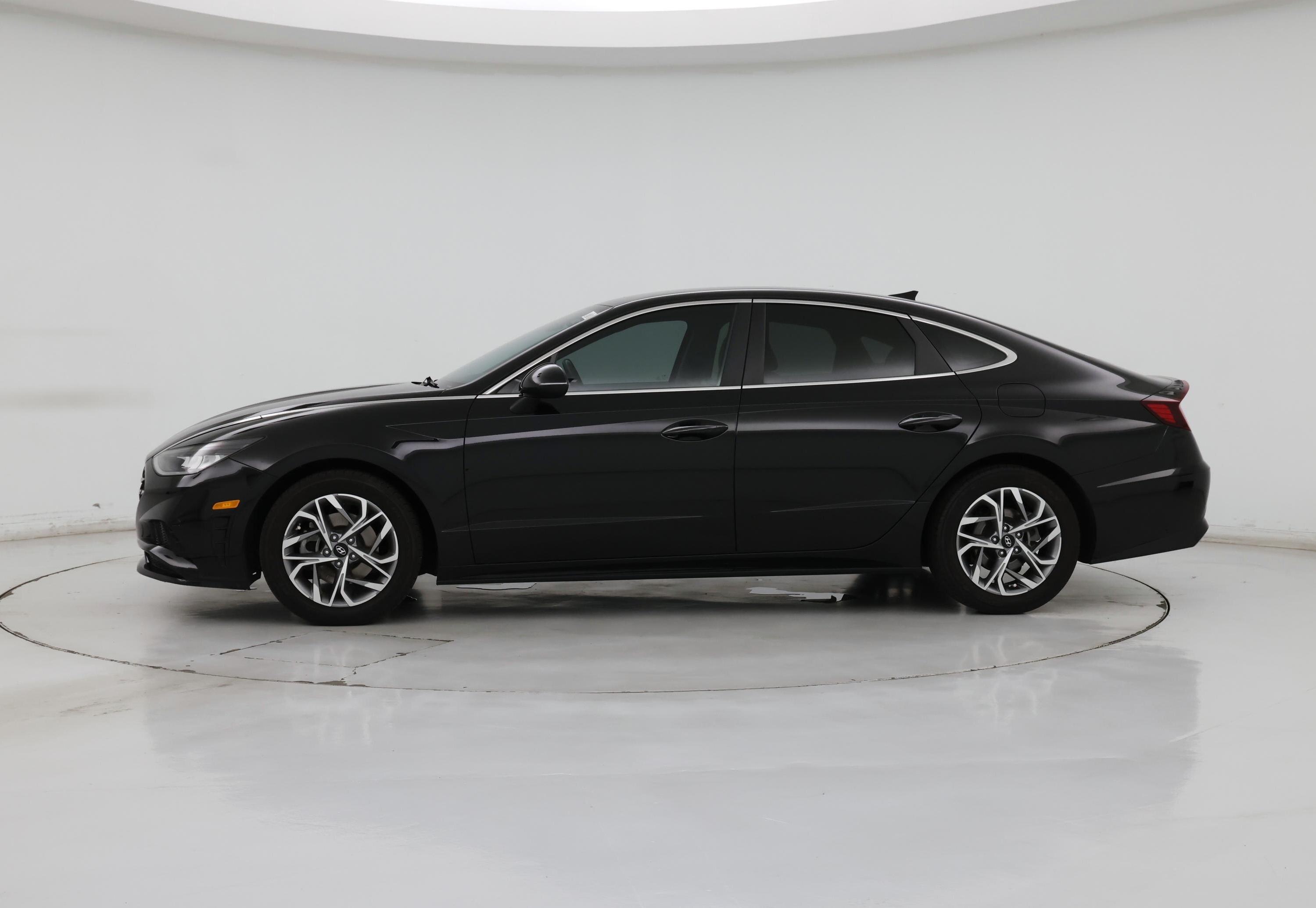 Thumbnail: 2020 Hyundai Sonata - 3