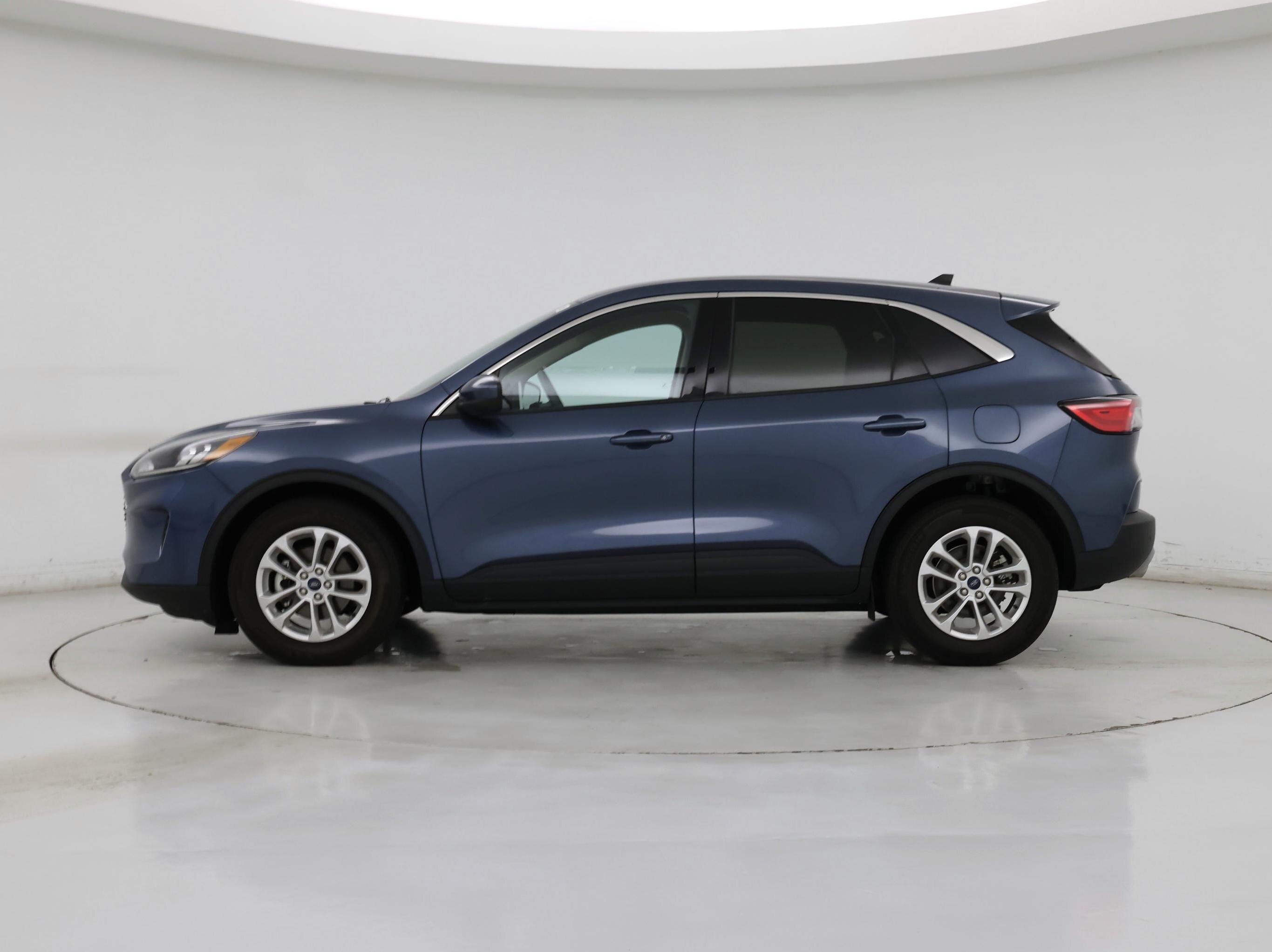 Thumbnail: 2020 Ford Escape - 3