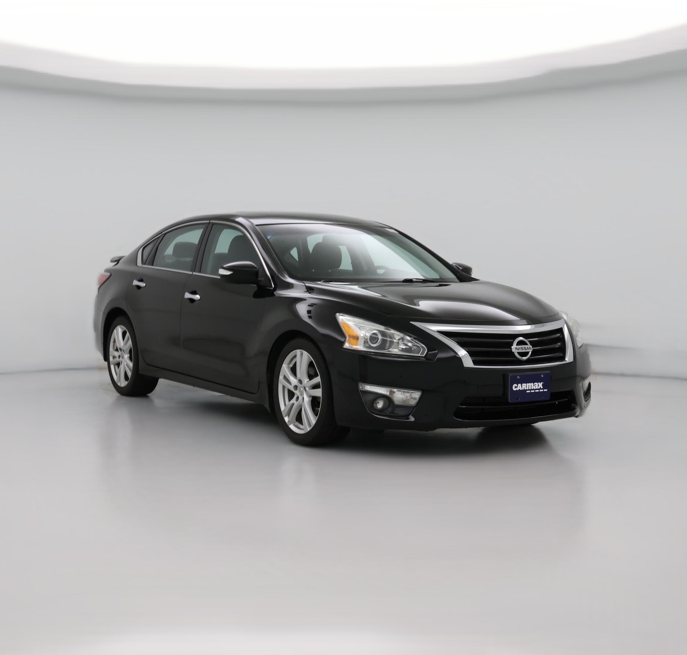 Thumbnail: 2015 Nissan Altima - 1