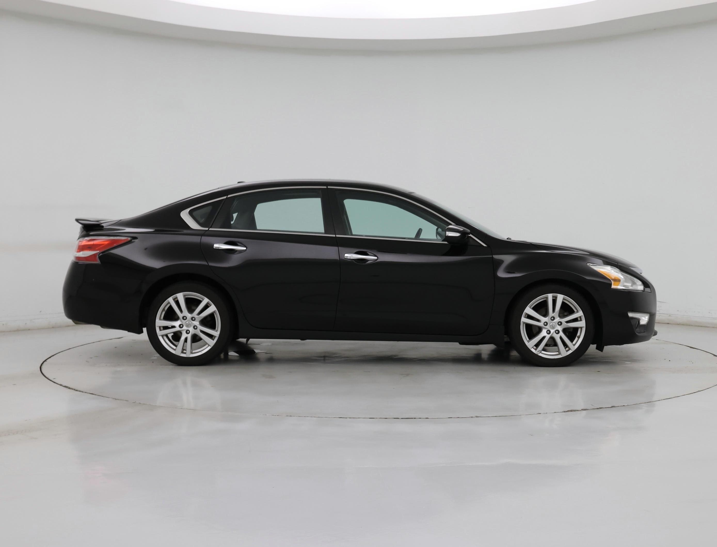 Thumbnail: 2015 Nissan Altima - 7
