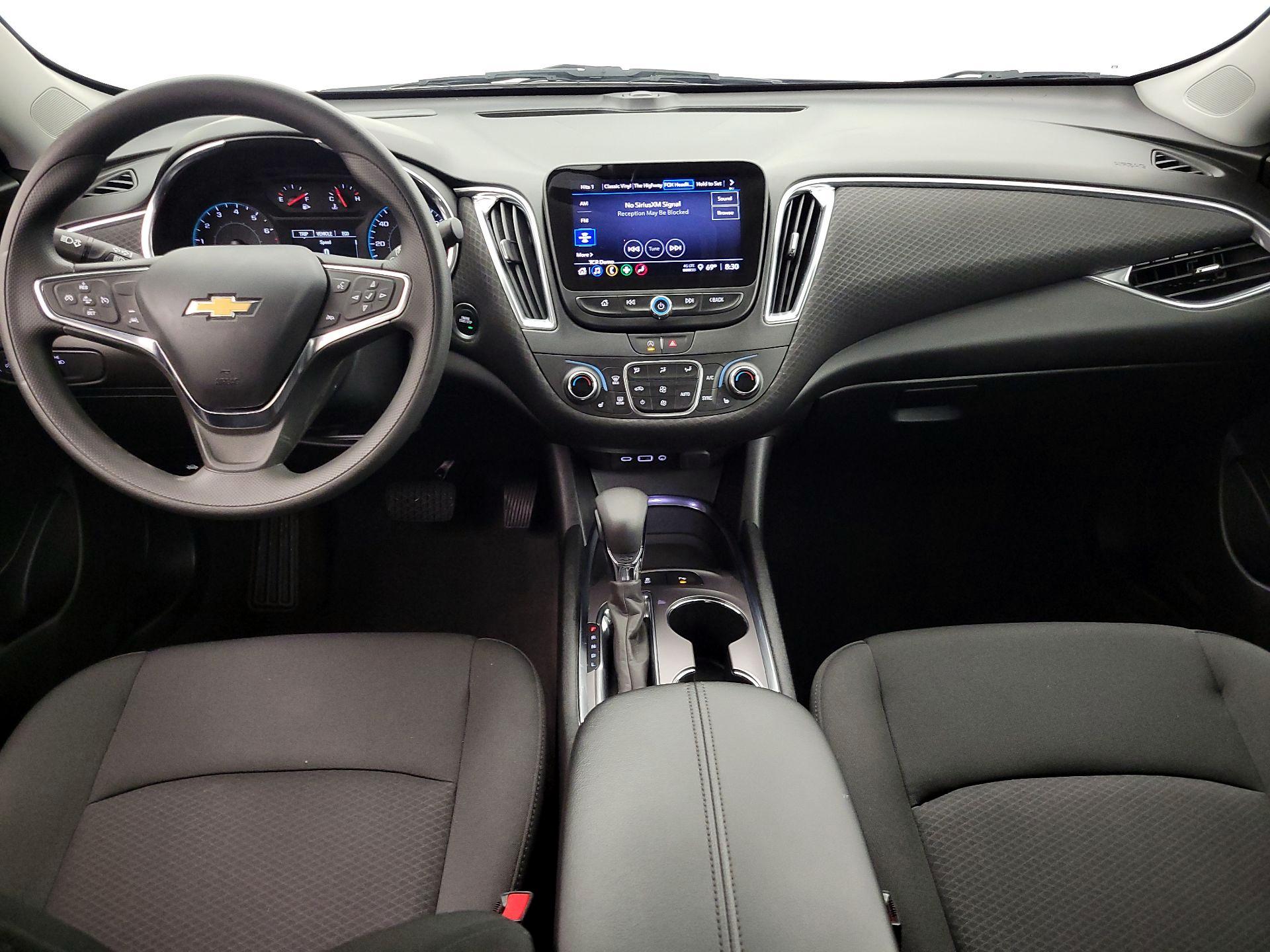 Thumbnail: 2021 Chevrolet Malibu - 9