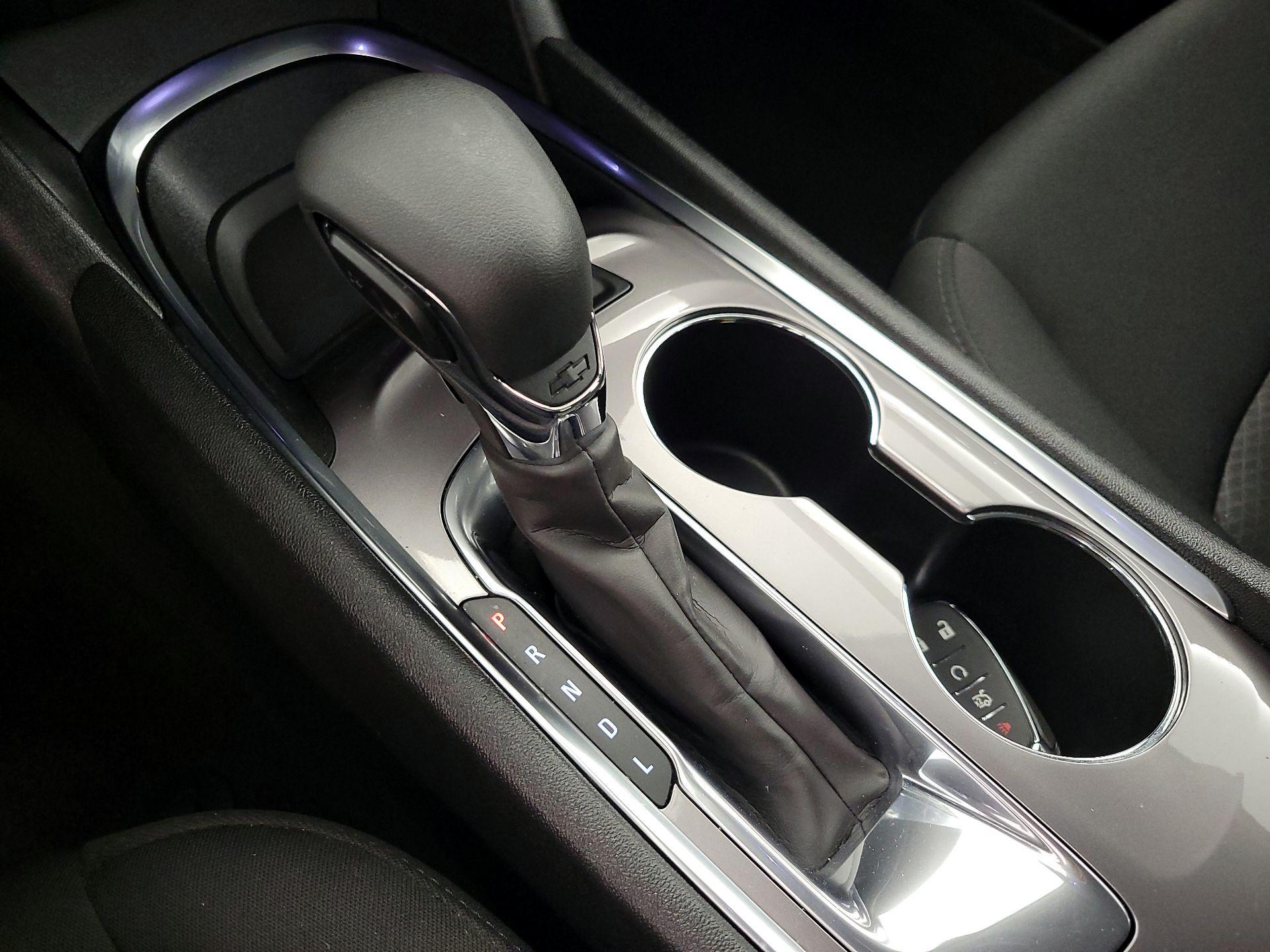 Thumbnail: 2021 Chevrolet Malibu - 17