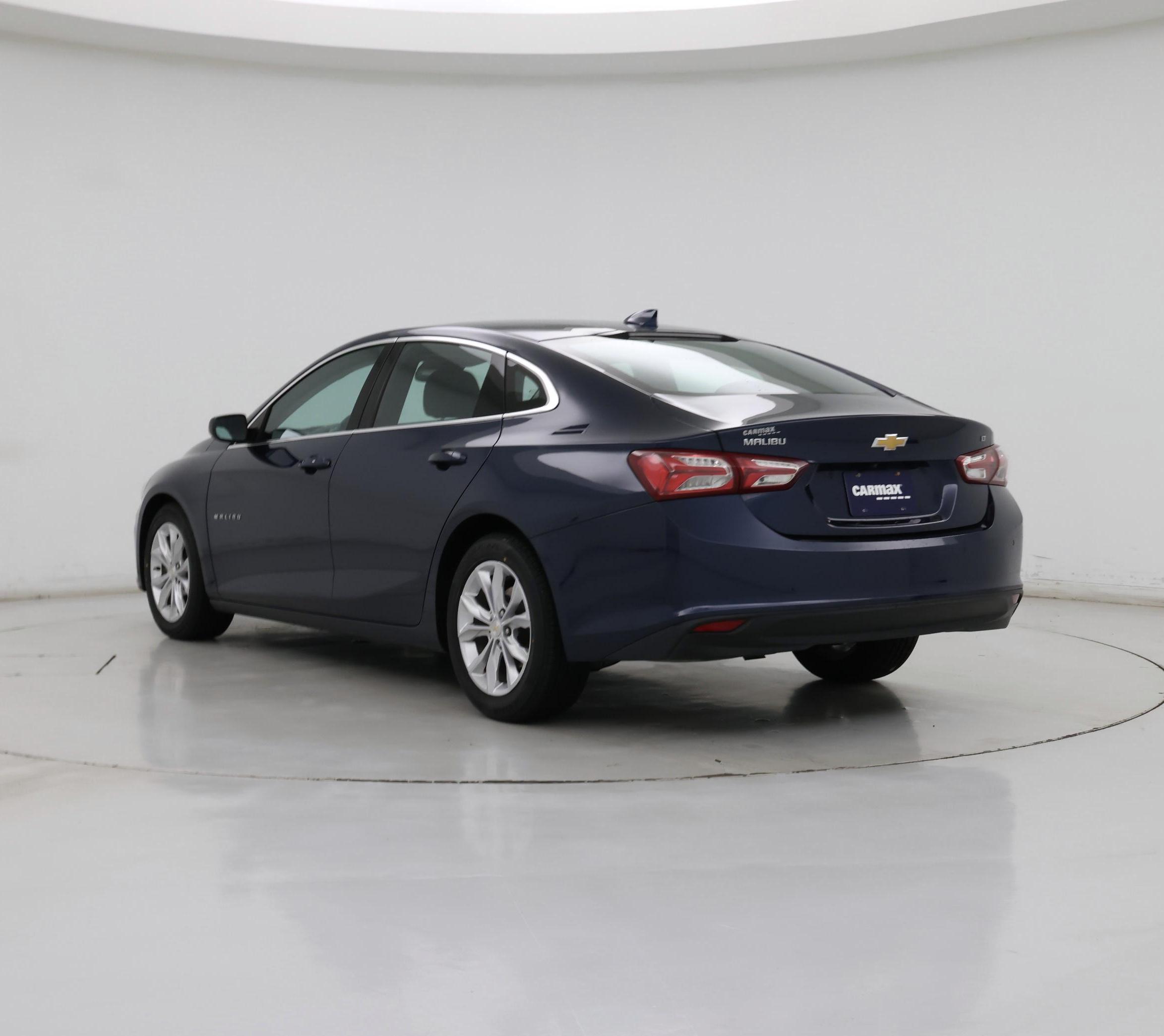 Thumbnail: 2021 Chevrolet Malibu - 2