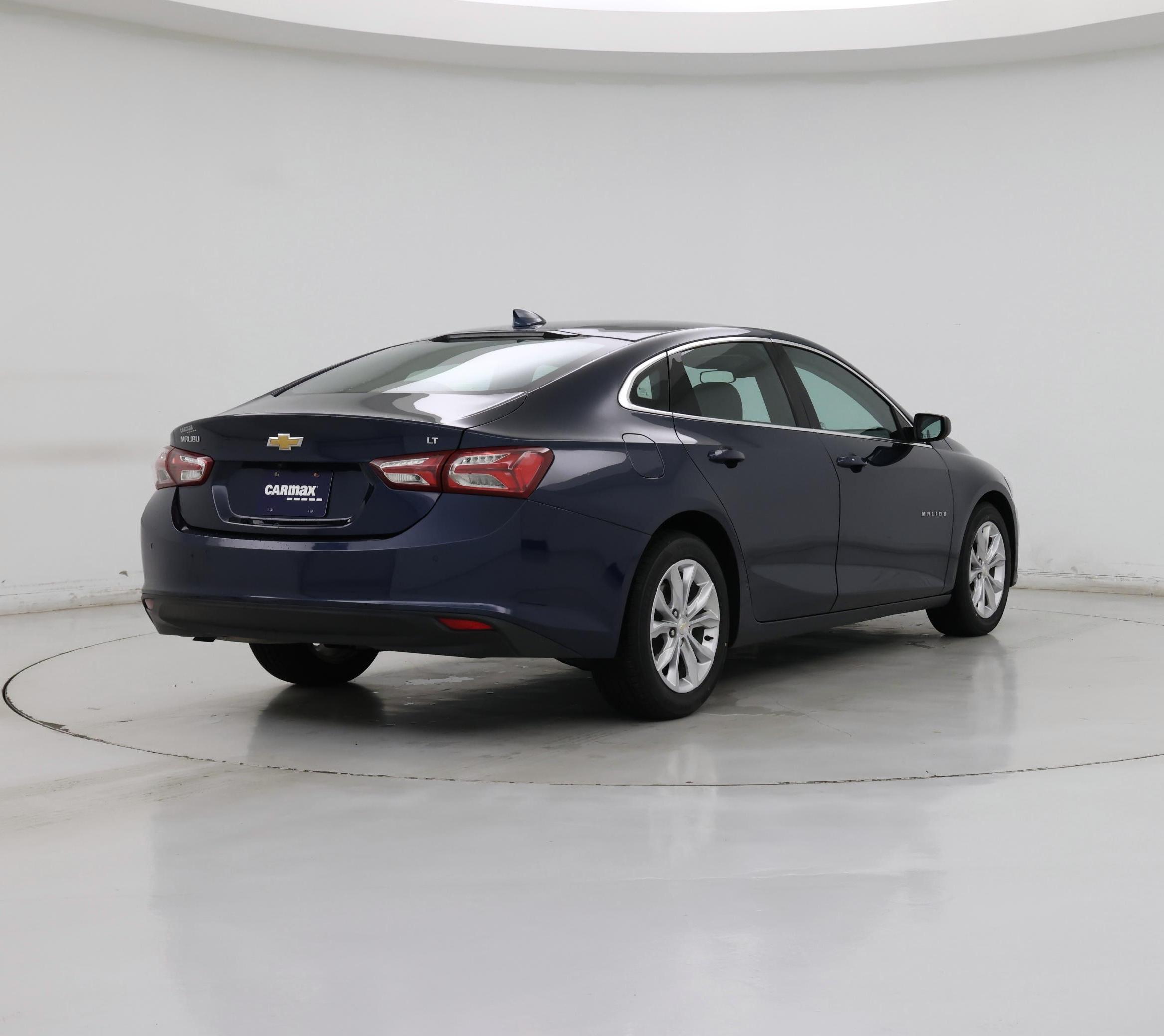 Thumbnail: 2021 Chevrolet Malibu - 8