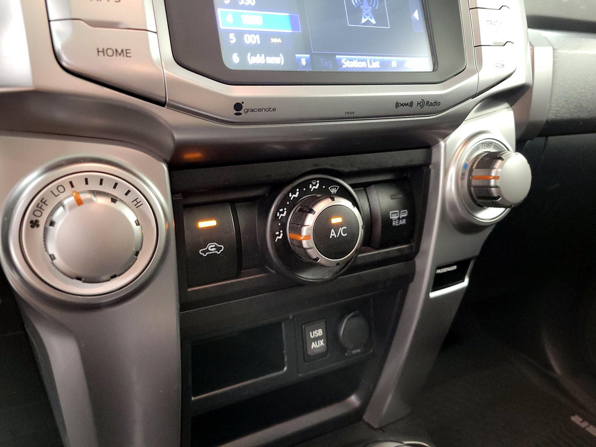 Thumbnail: 2018 Toyota 4Runner - 15