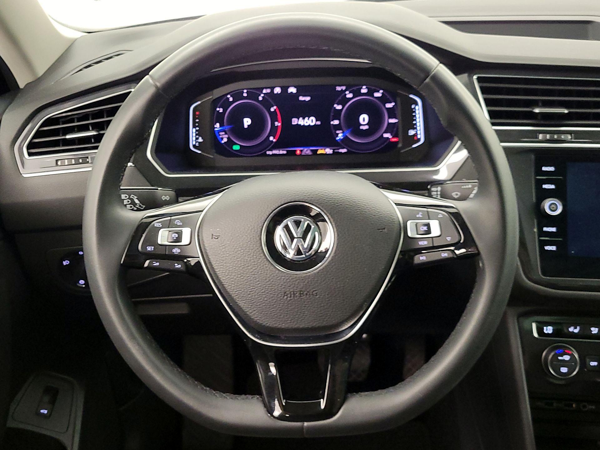 Thumbnail: 2020 Volkswagen Tiguan - 10