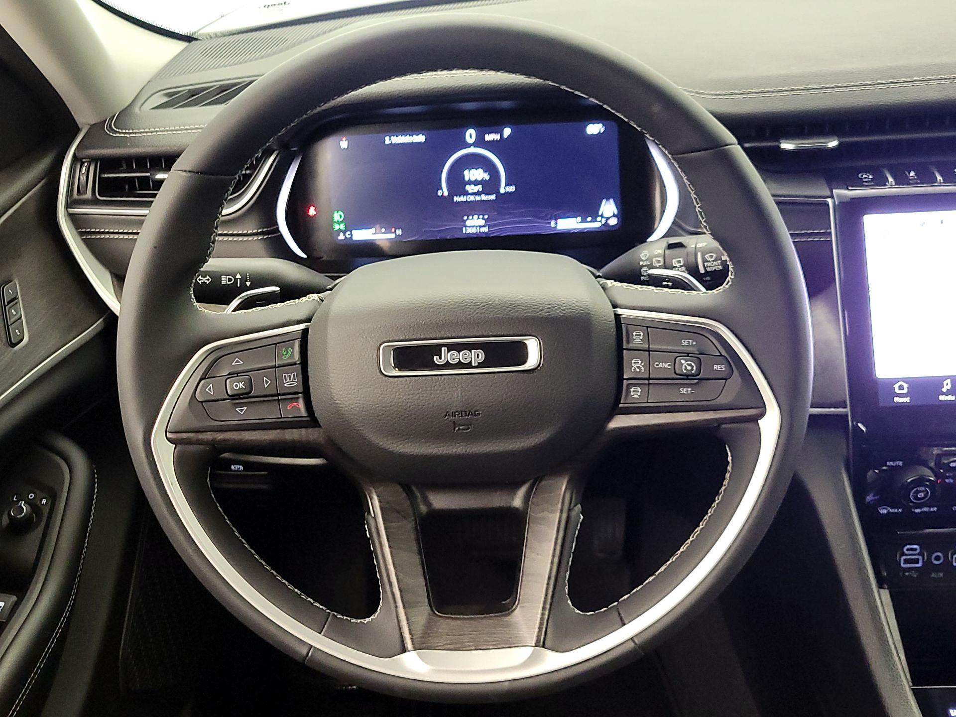 Thumbnail: 2023 Jeep Grand Cherokee - 10