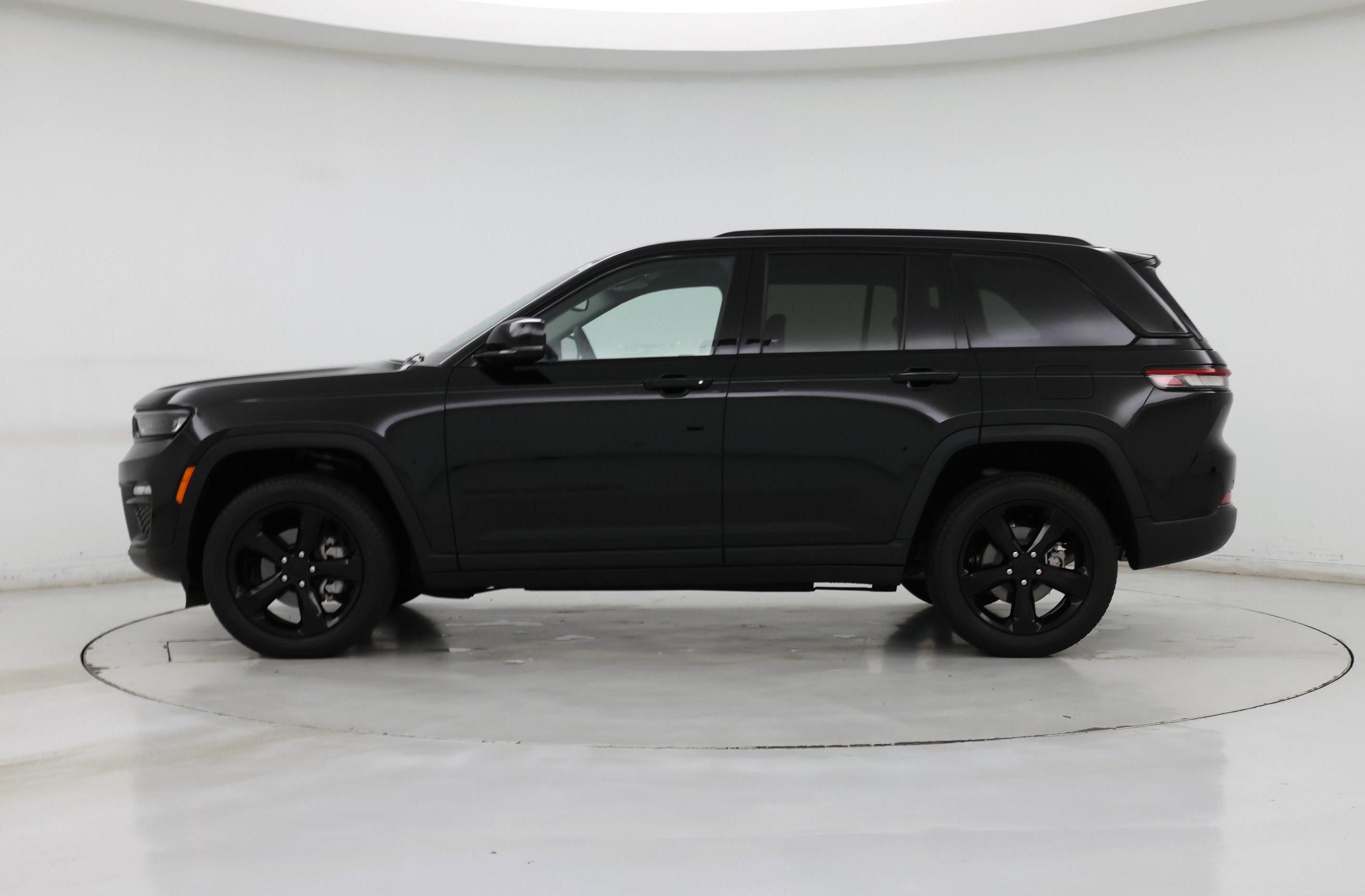 Thumbnail: 2023 Jeep Grand Cherokee - 3