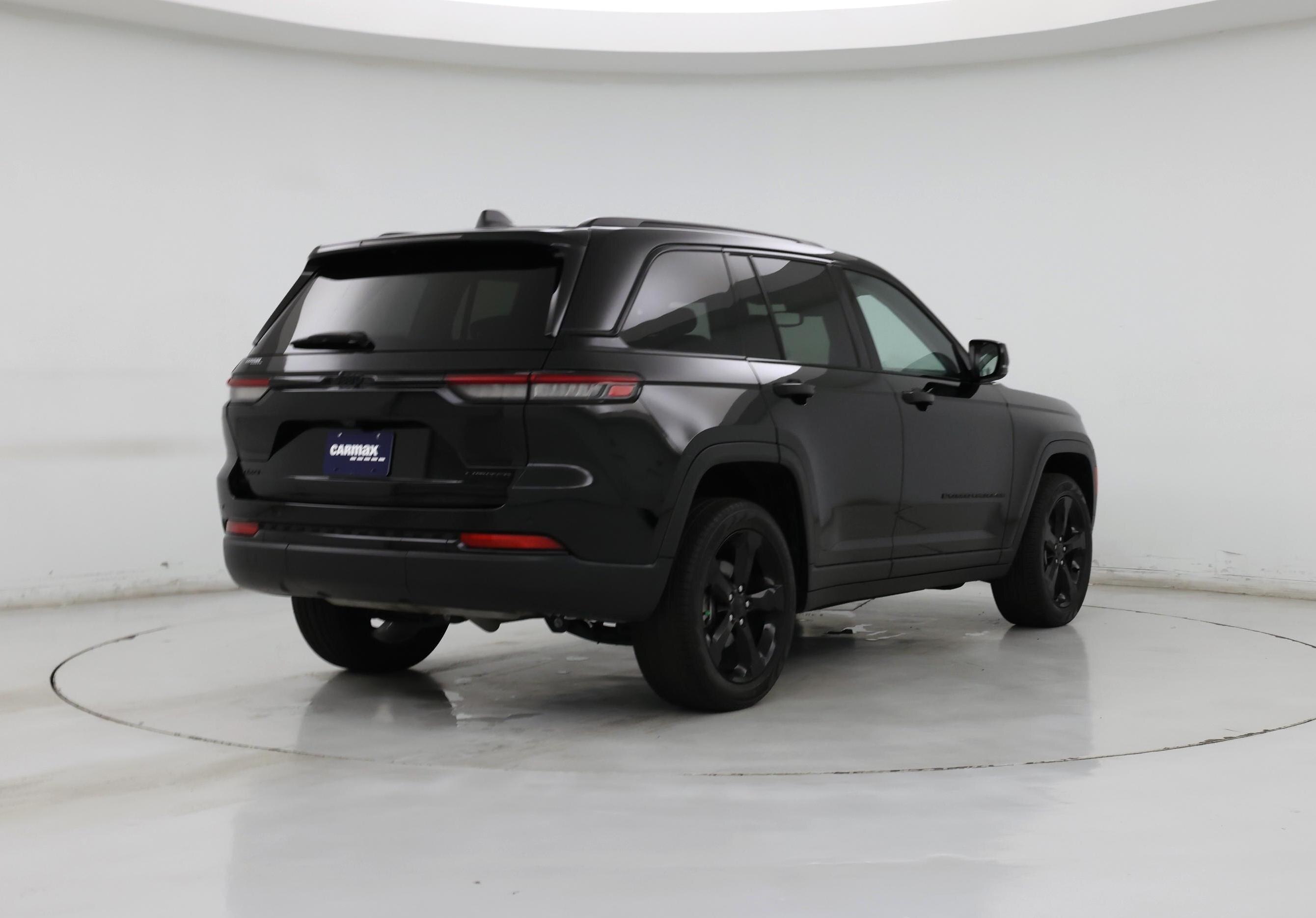 Thumbnail: 2023 Jeep Grand Cherokee - 8