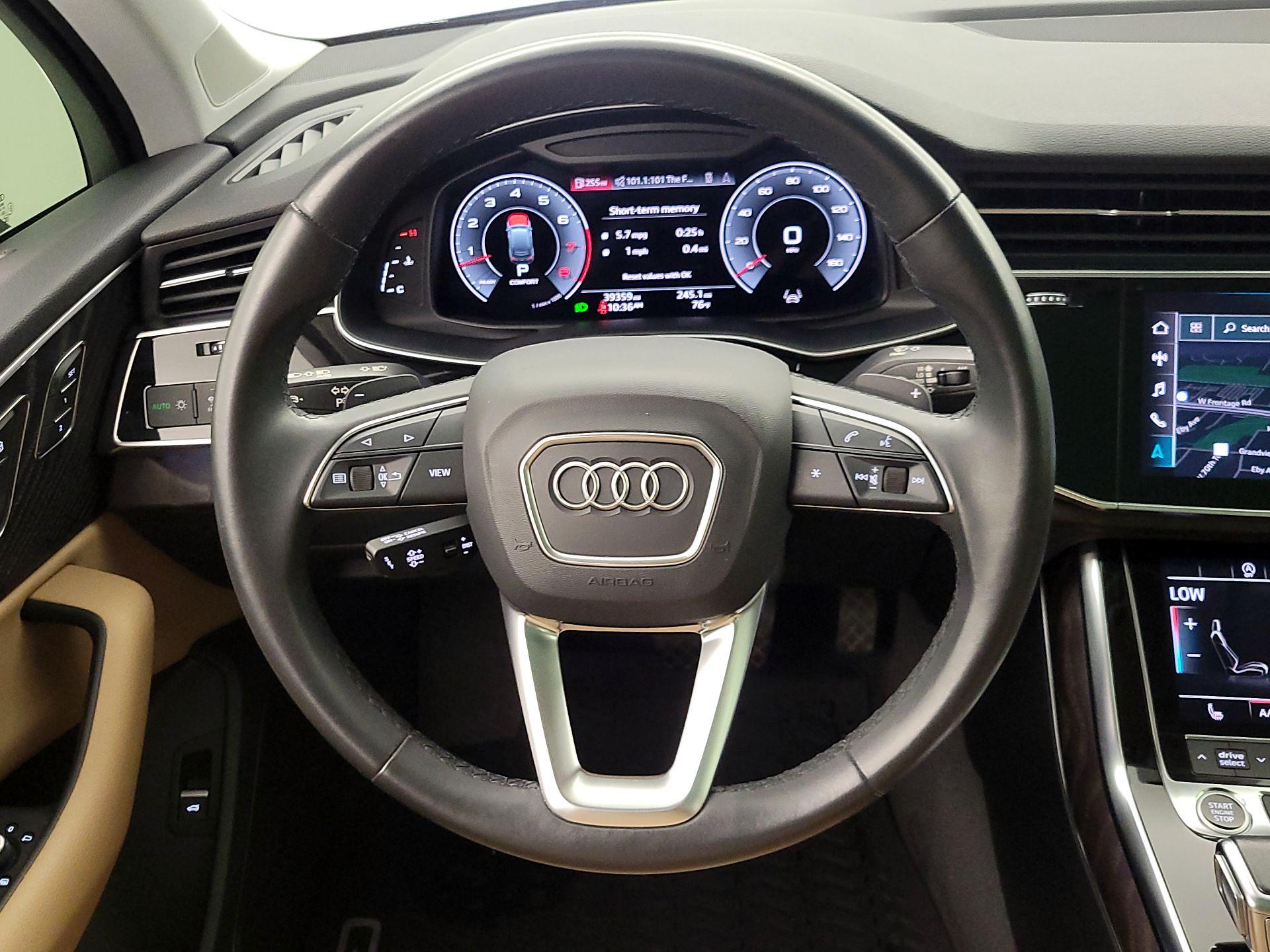 Thumbnail: 2022 Audi Q7 - 10