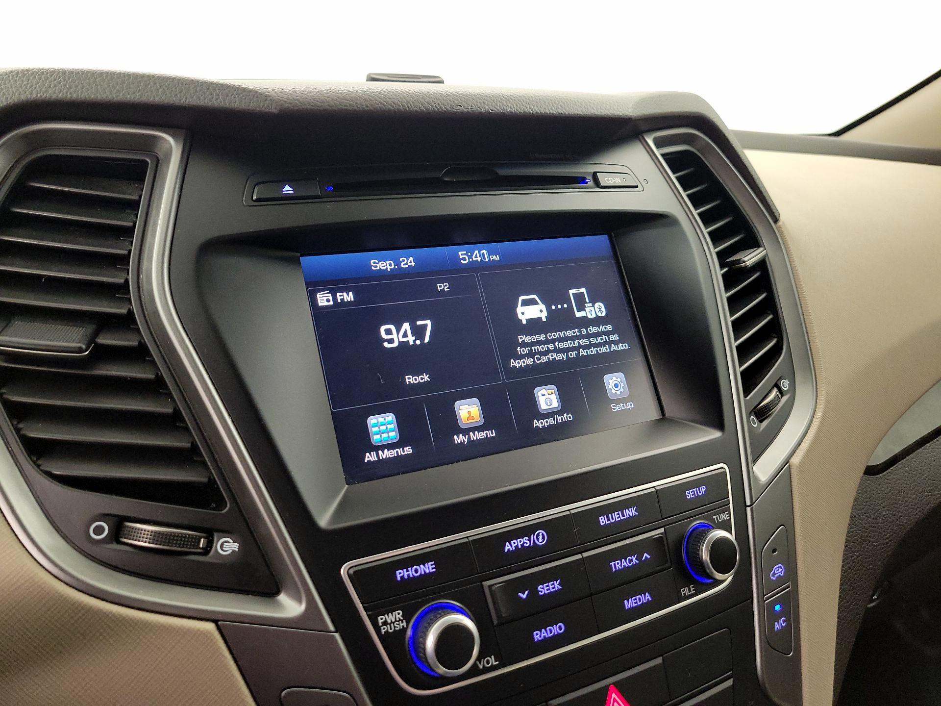 Thumbnail: 2017 Hyundai Santa Fe - 15