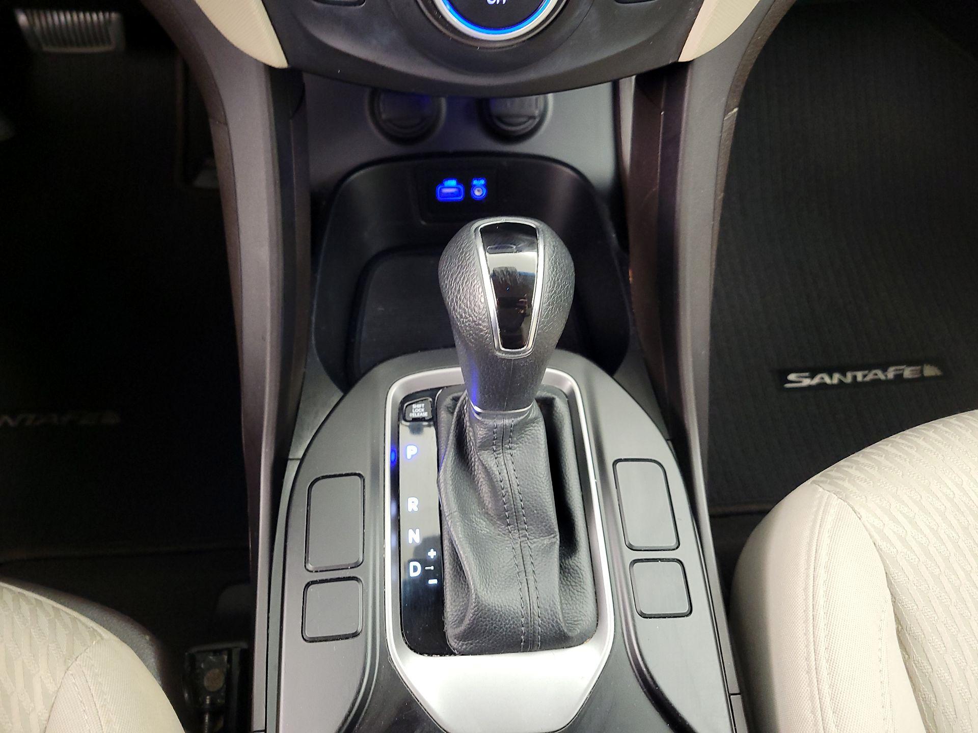 Thumbnail: 2017 Hyundai Santa Fe - 17