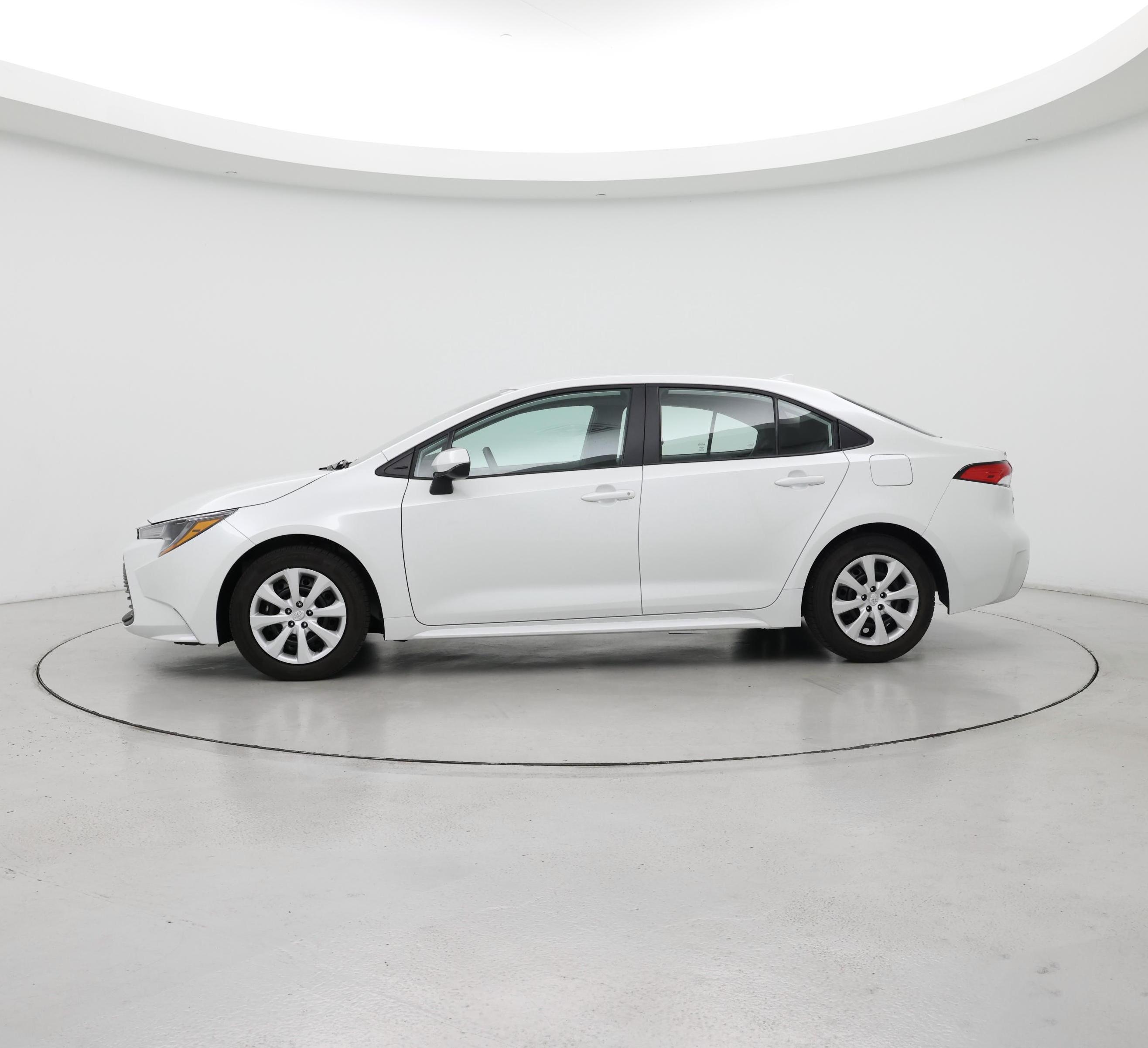 Thumbnail: 2024 Toyota Corolla - 3