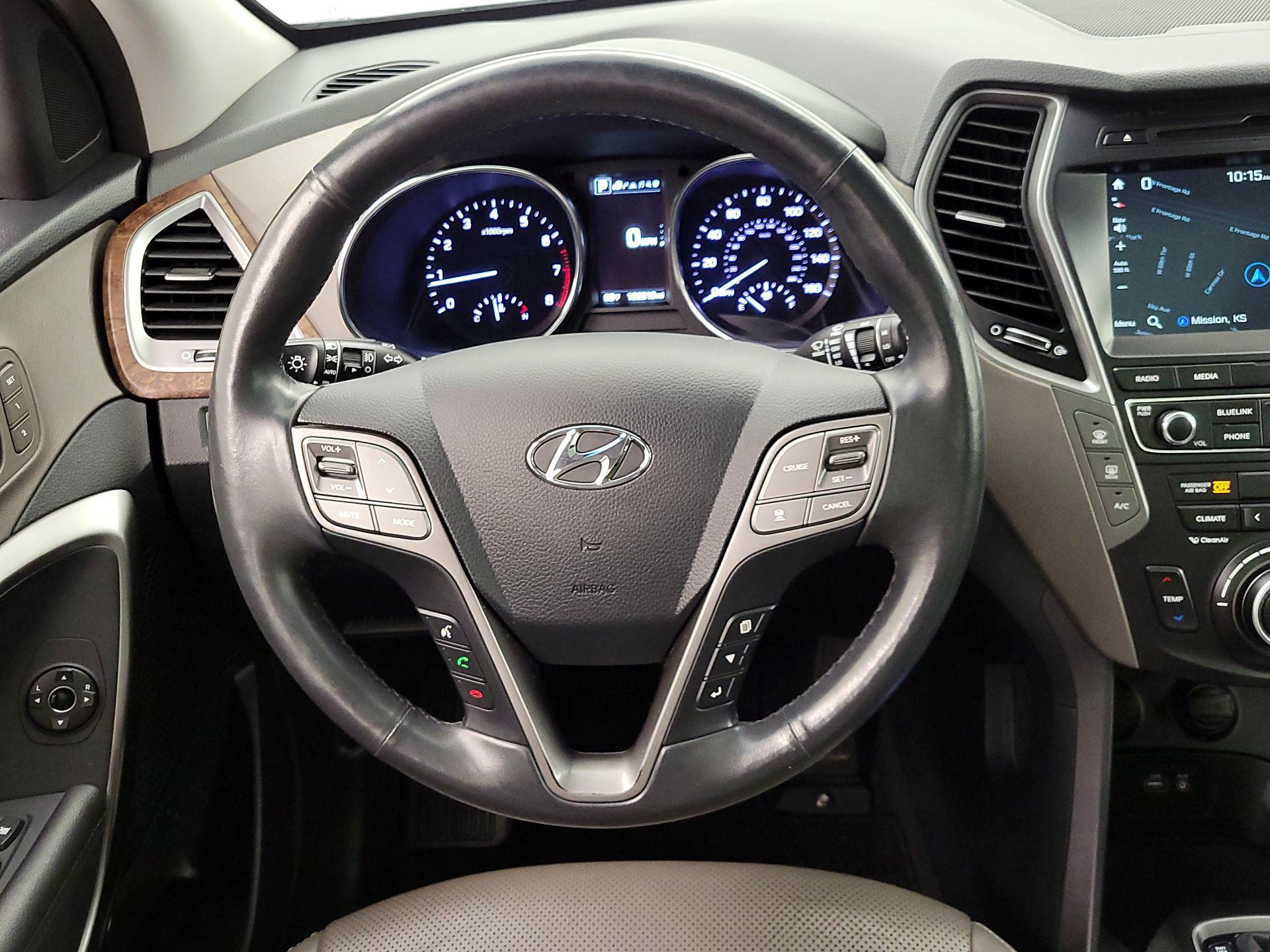 Thumbnail: 2017 Hyundai Santa Fe - 10