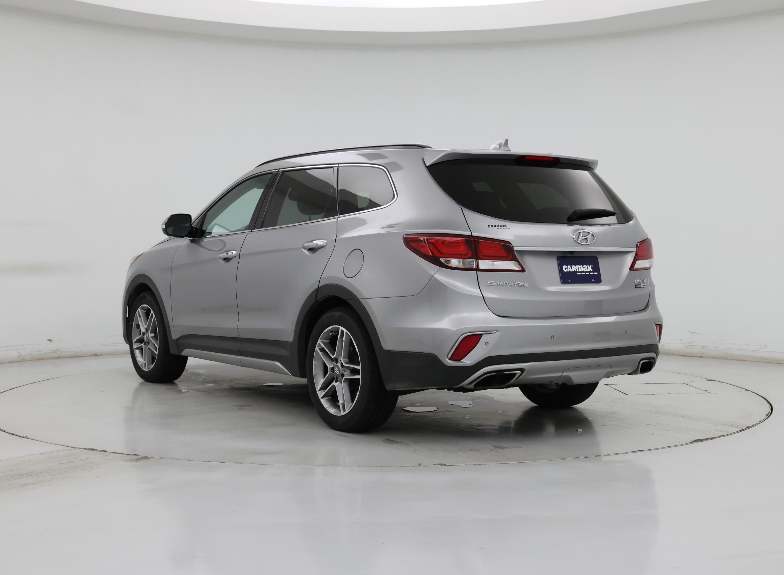Thumbnail: 2017 Hyundai Santa Fe - 2