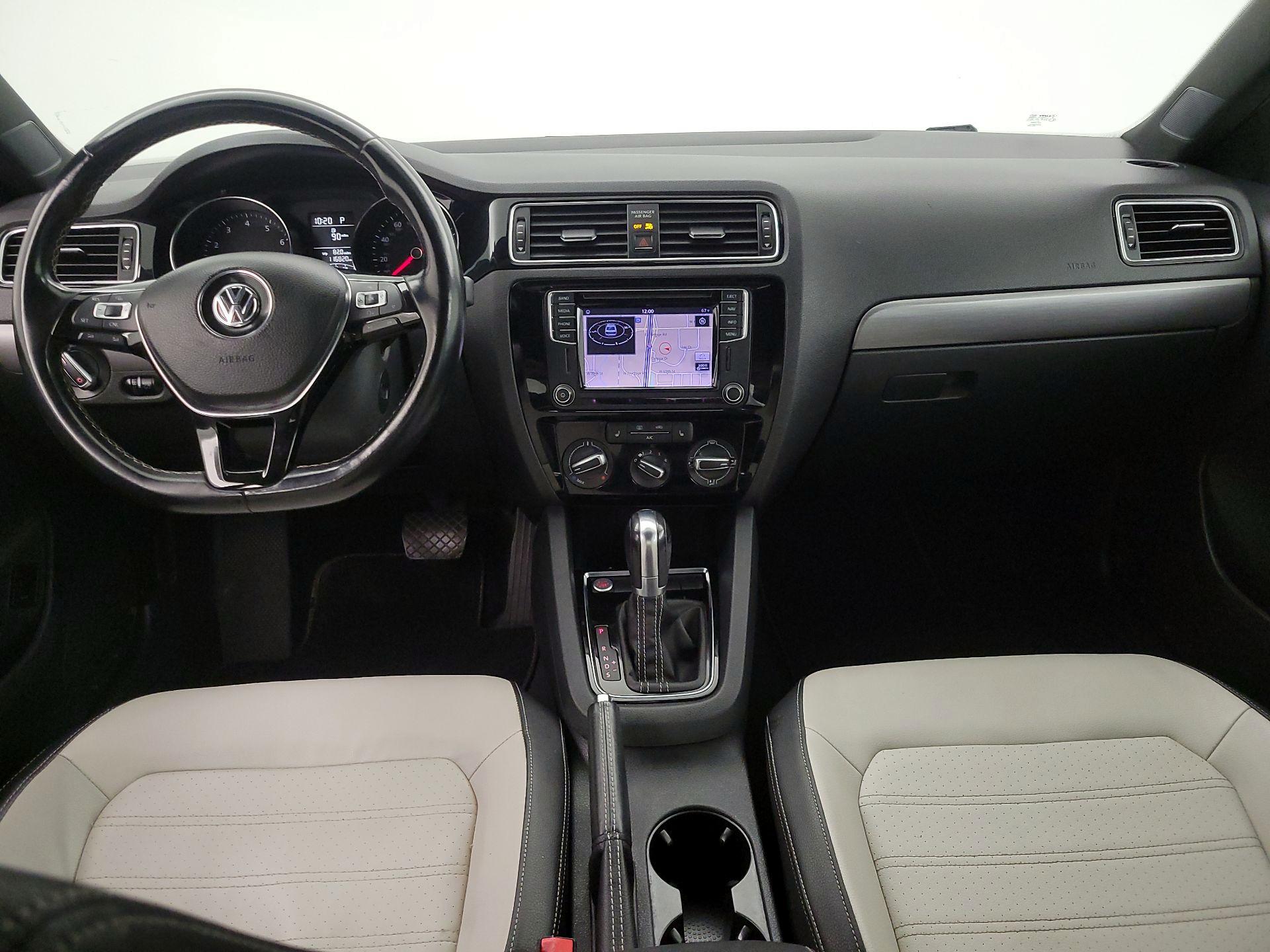 Thumbnail: 2016 Volkswagen Jetta - 9