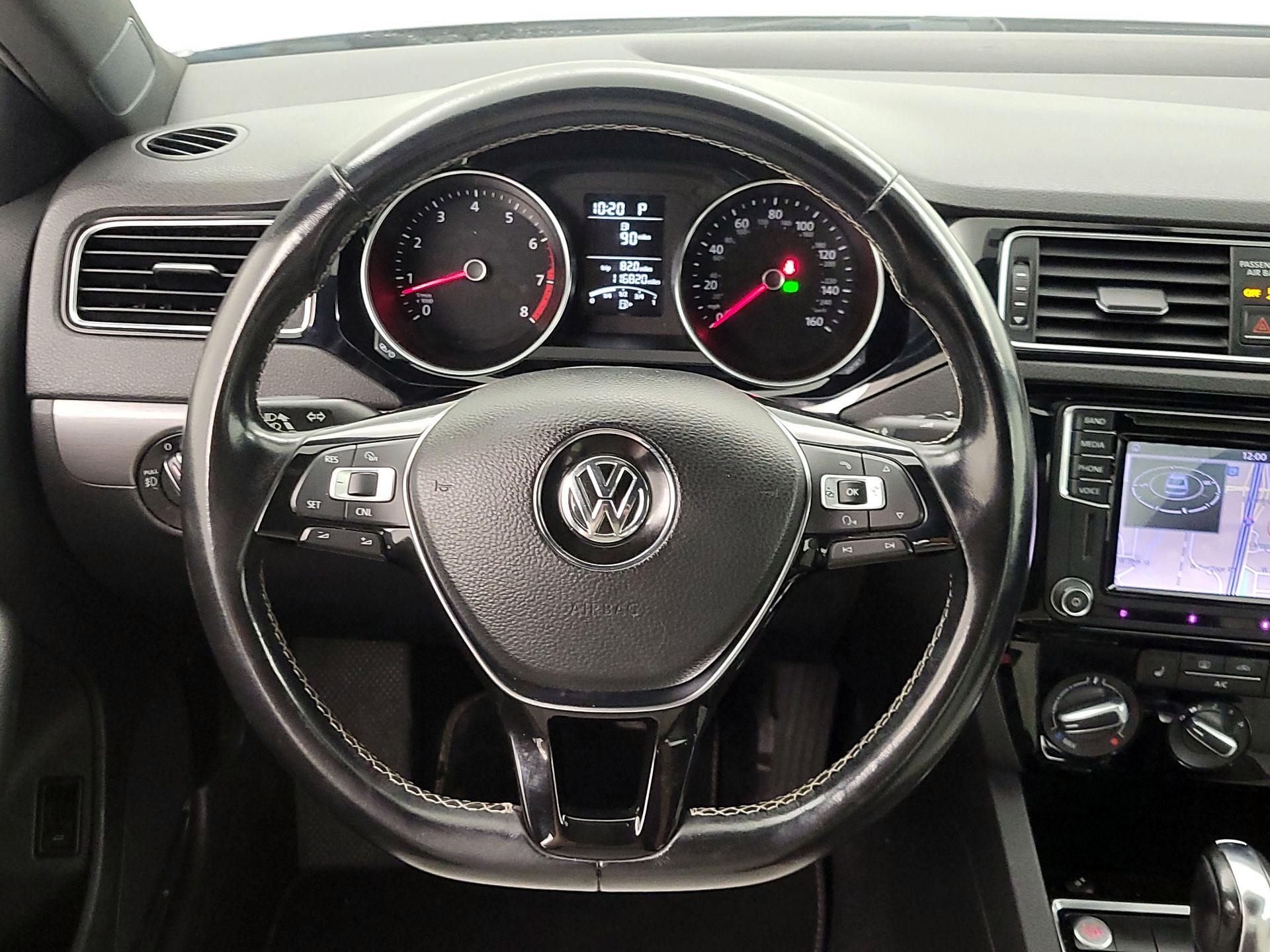 Thumbnail: 2016 Volkswagen Jetta - 10