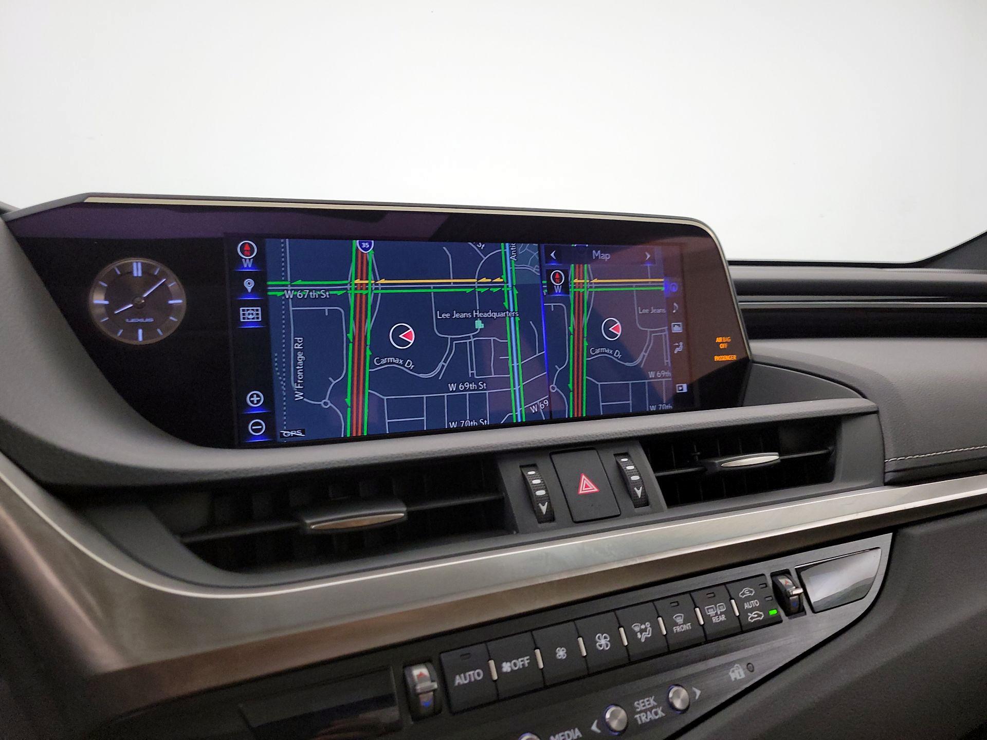 Thumbnail: 2019 Lexus ES - 14