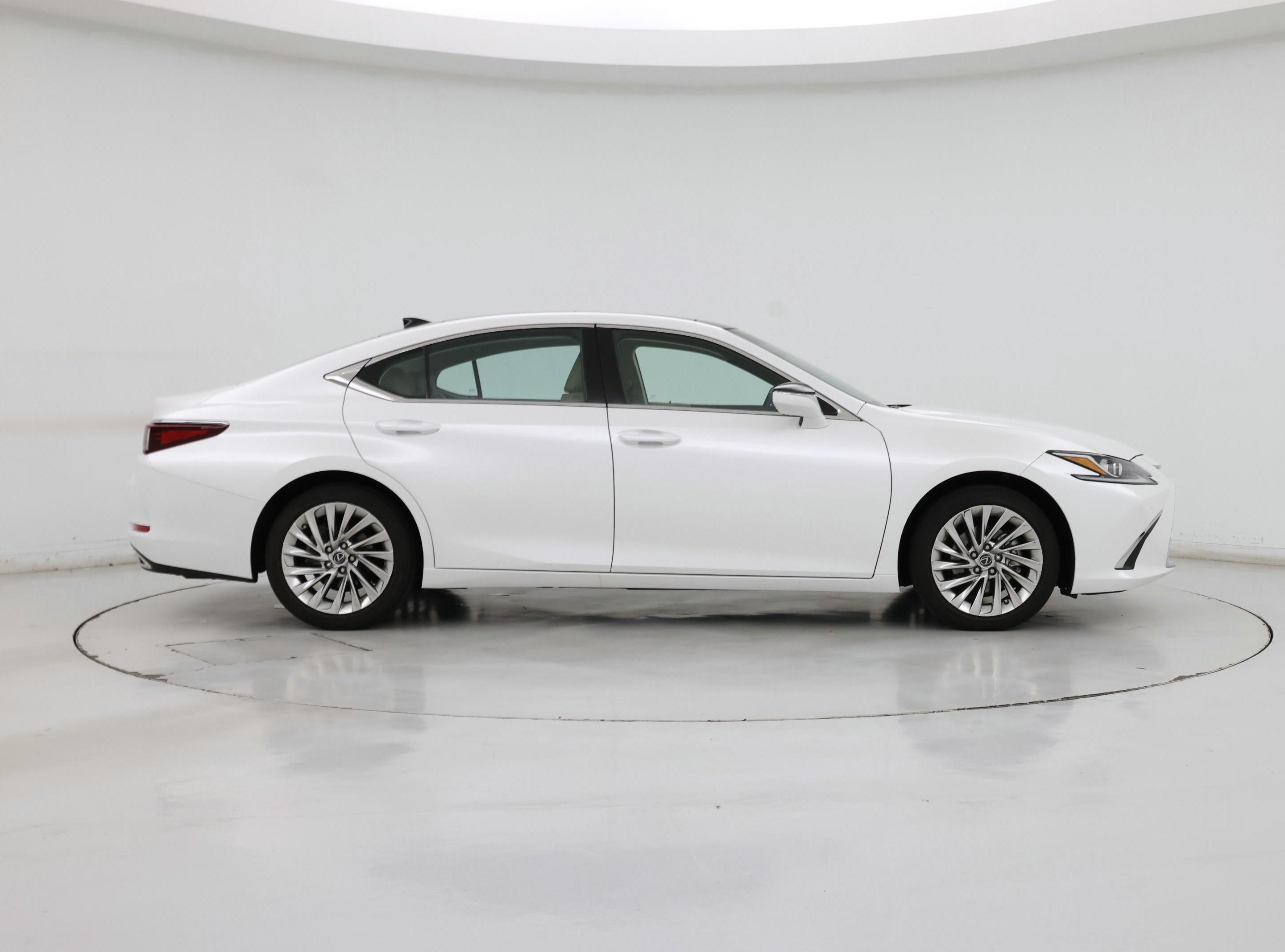 Thumbnail: 2019 Lexus ES - 7