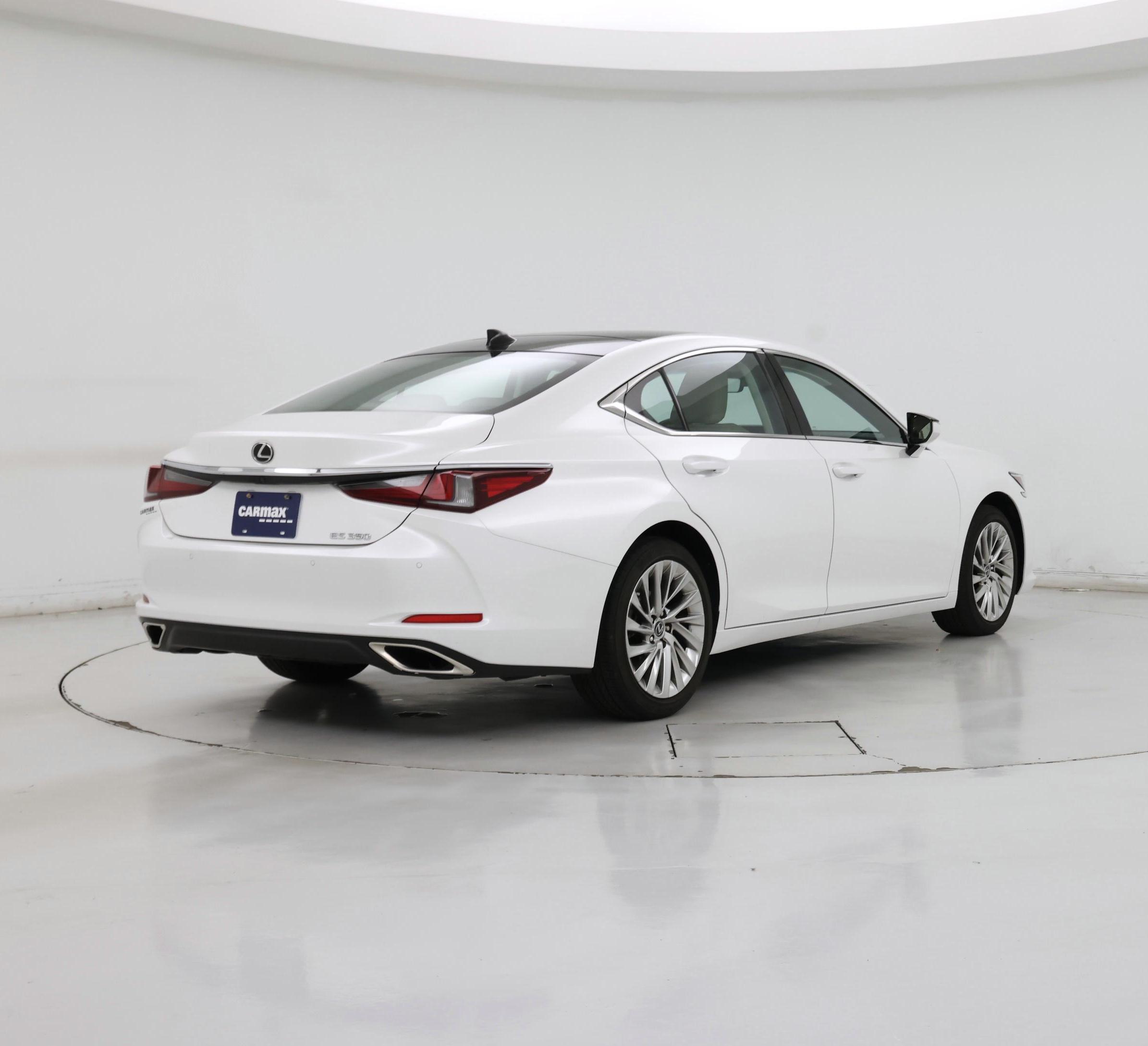 Thumbnail: 2019 Lexus ES - 8