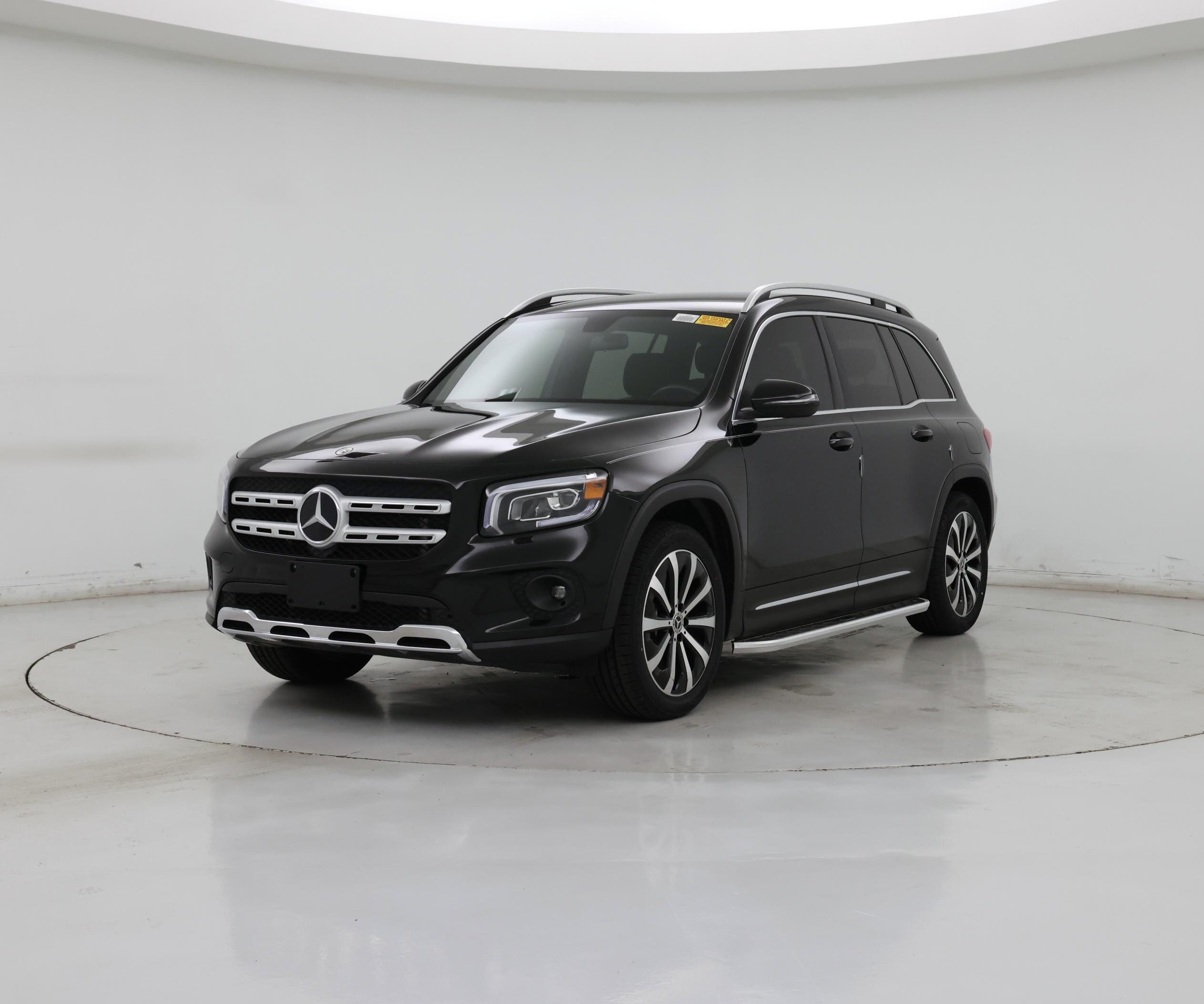 Thumbnail: 2023 Mercedes-Benz GLB - 4