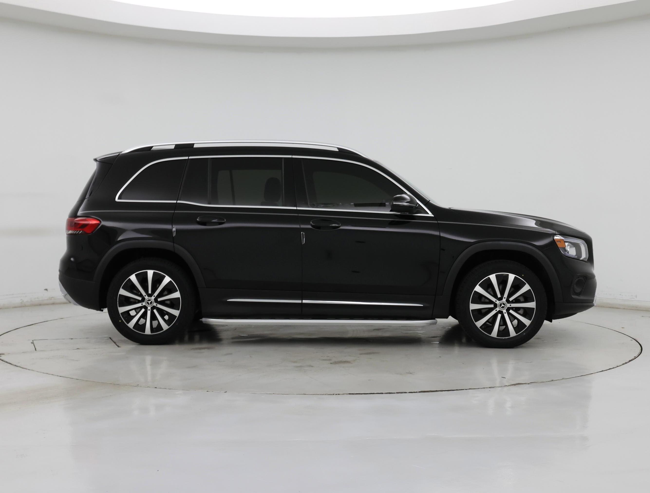 Thumbnail: 2023 Mercedes-Benz GLB - 7