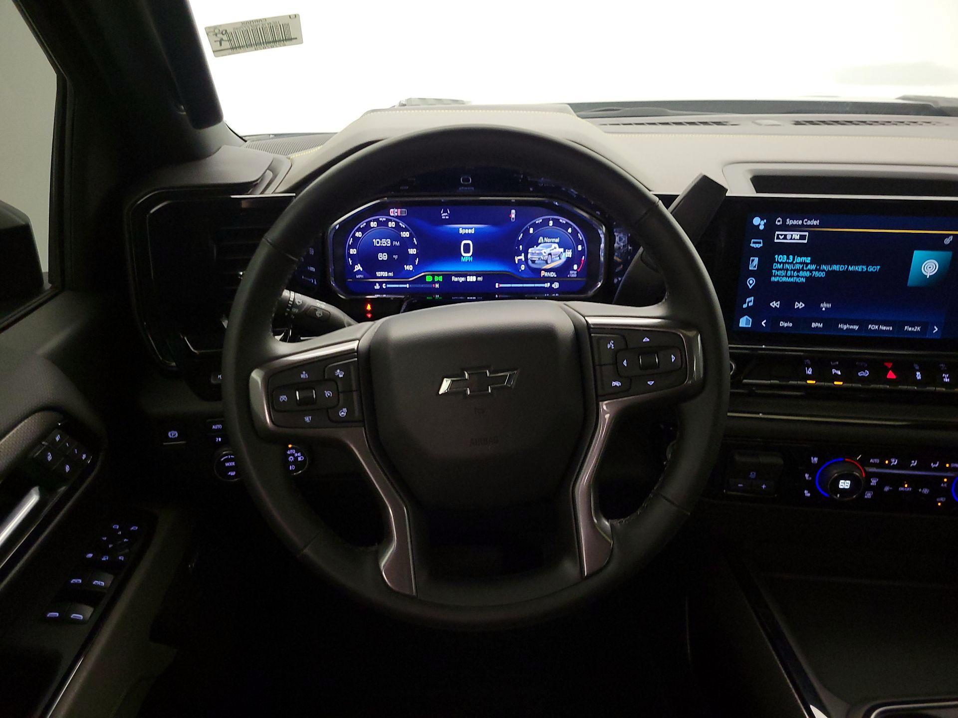 Thumbnail: 2025 Chevrolet Silverado 2500 - 10