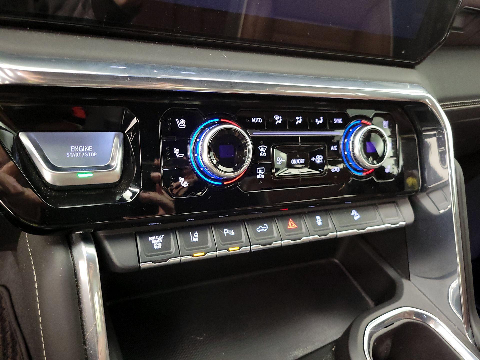 Thumbnail: 2024 GMC Sierra 2500 - 16